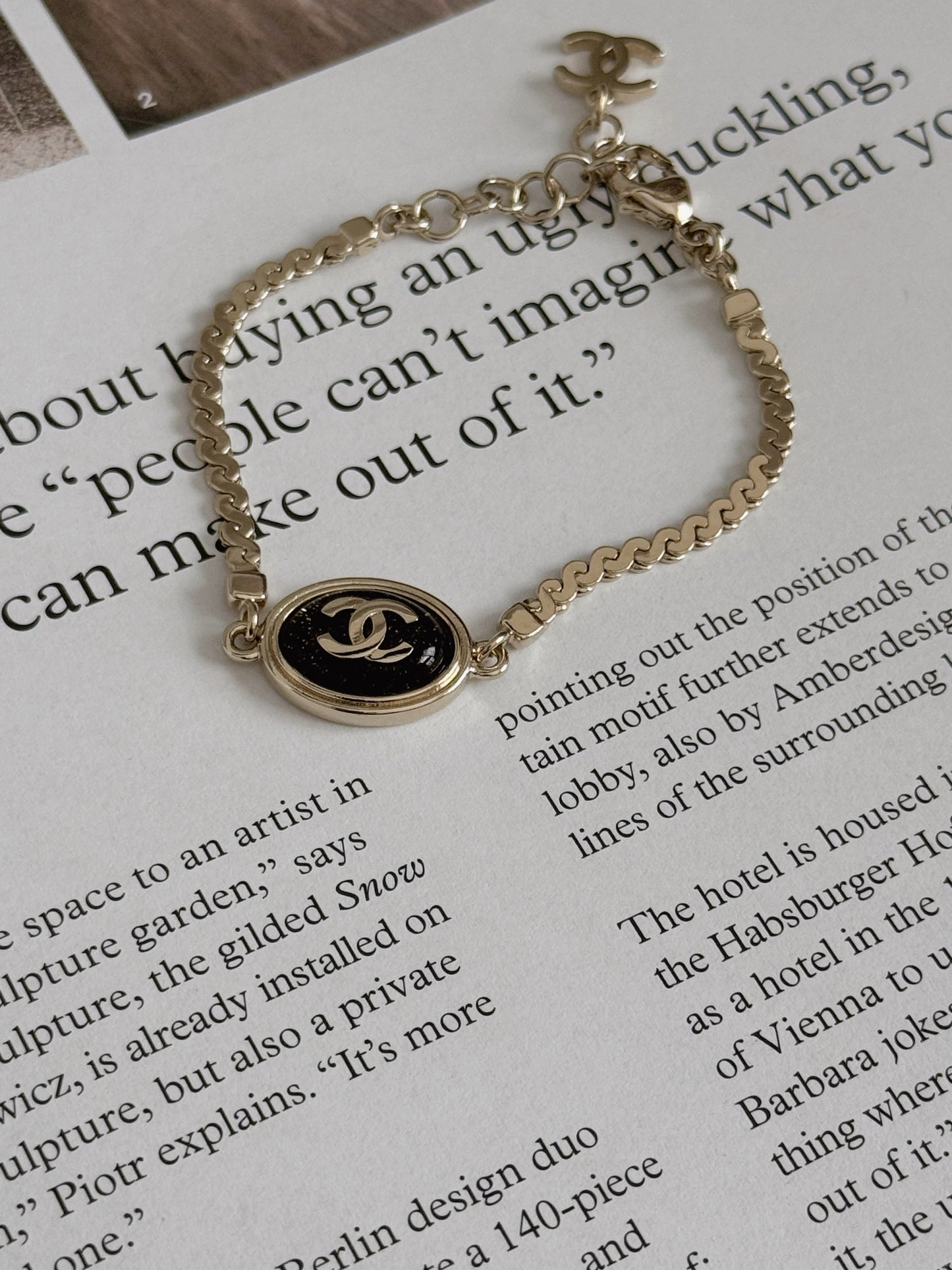 Chanel | 雙C銀河徽章手鍊