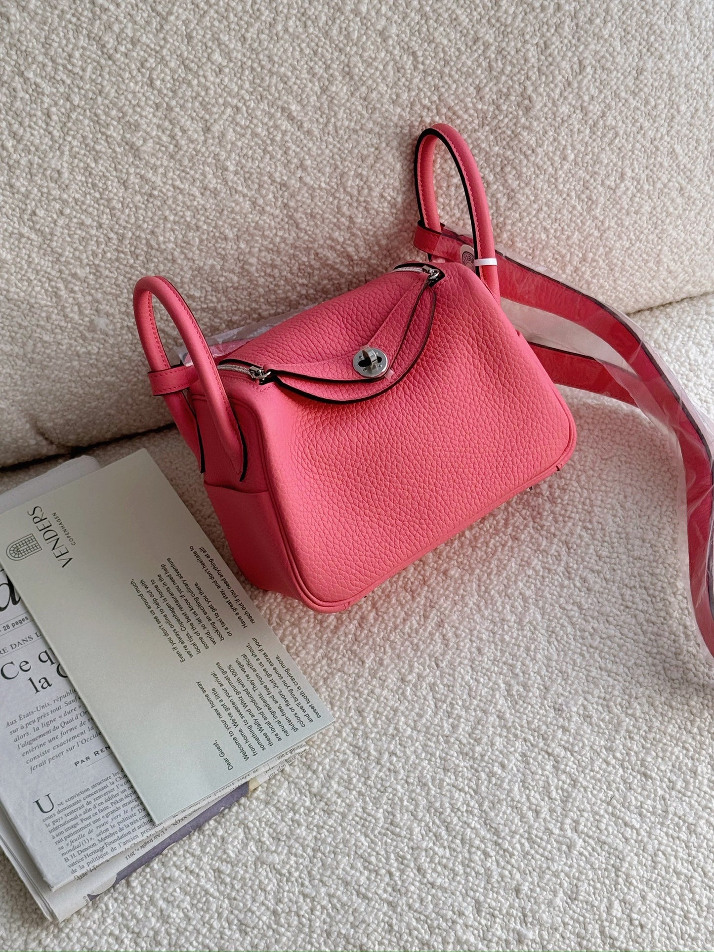Hermès Mini Lindy II 脣膏粉銀釦