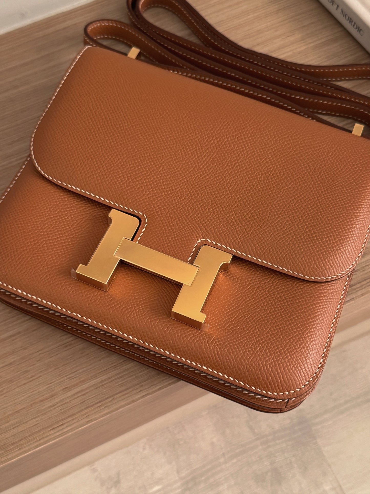 < S-99成新 > Hermès | Mini Constance 金棕色金釦 EP皮