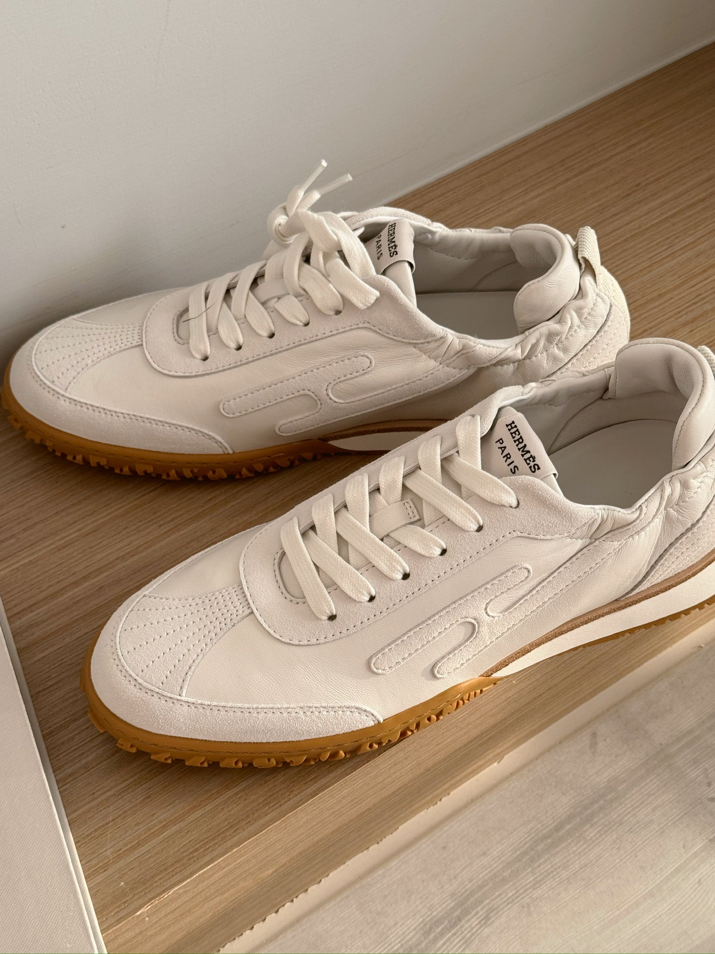 Hermès | Jet Sneakers 米白色