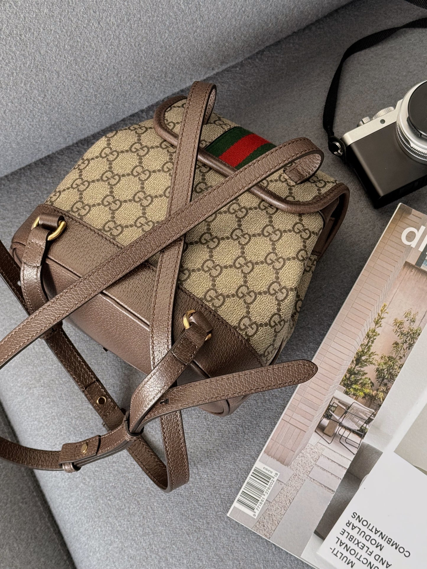 <NS-全新閒置> Gucci 老花後背小書包