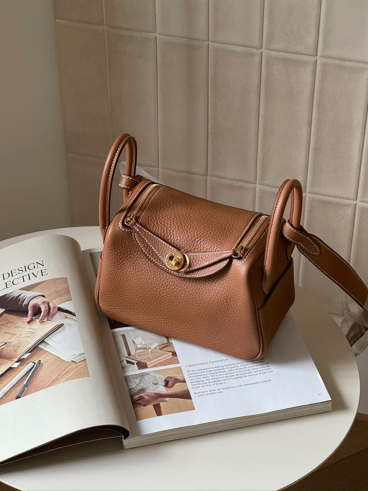 Hermès | Mini Lindy 金棕色 金釦