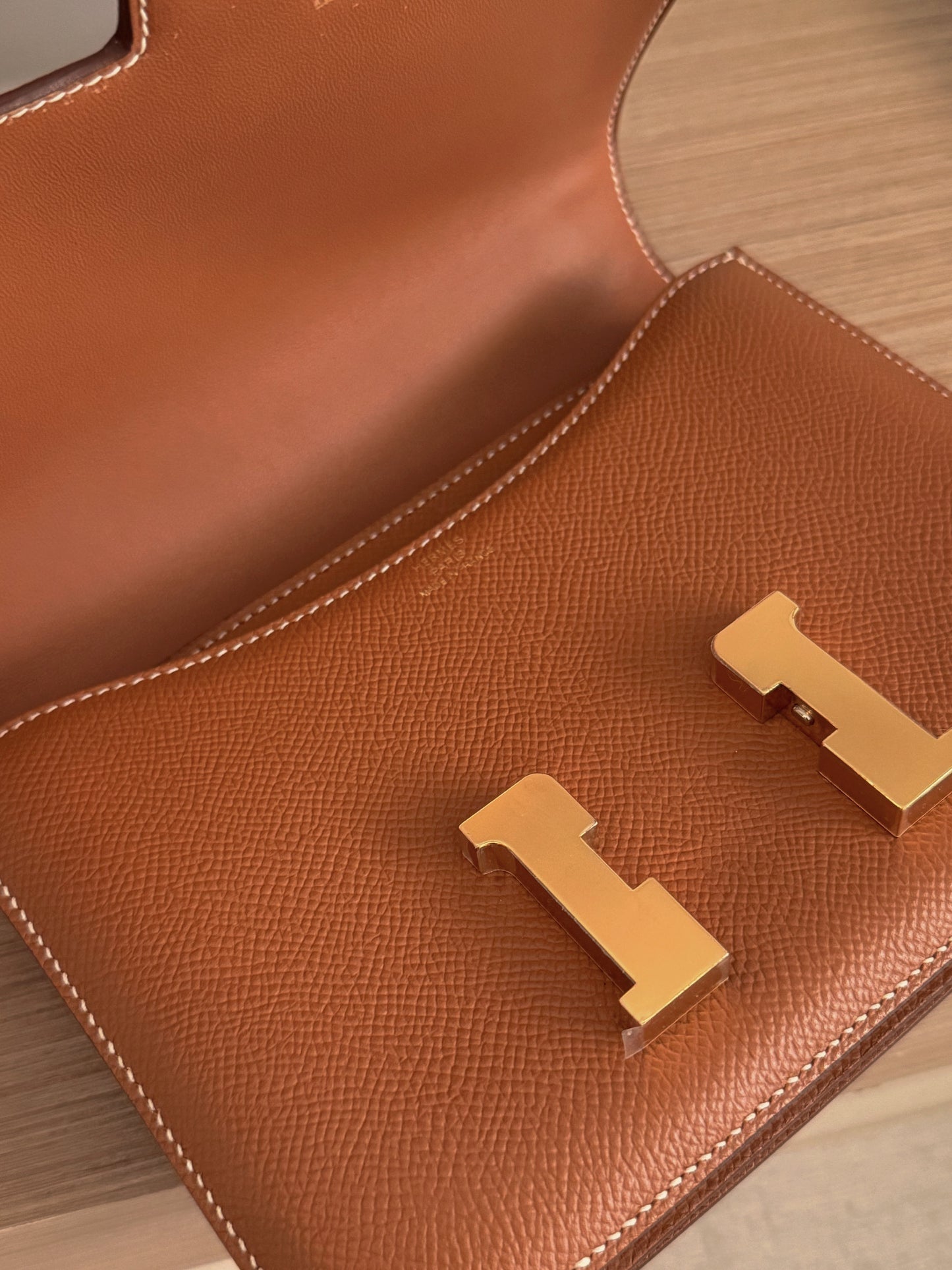 < S-99成新 > Hermès | Mini Constance 金棕色金釦 EP皮