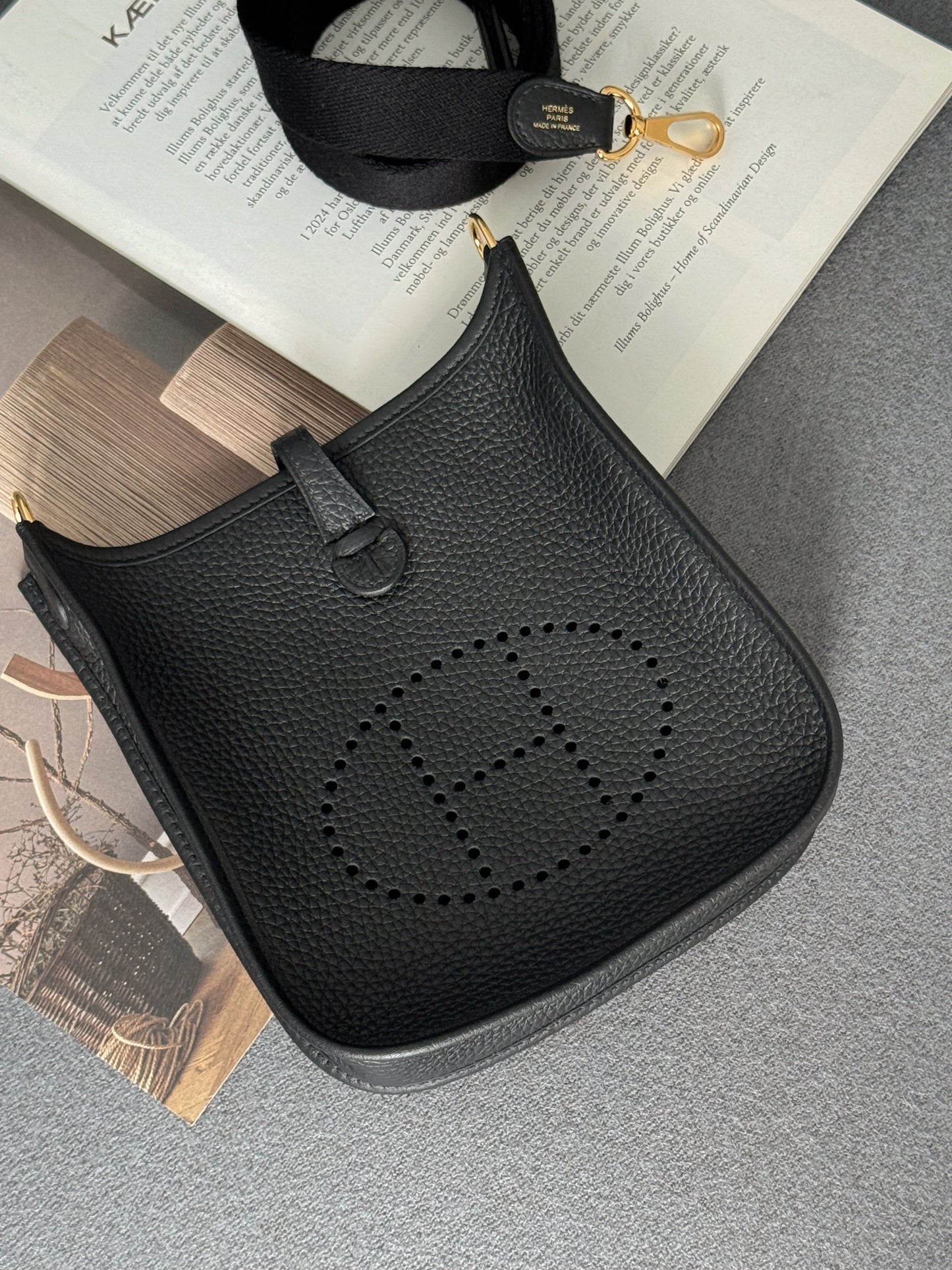 Hermès | Mini Evelyne 黑色 金釦