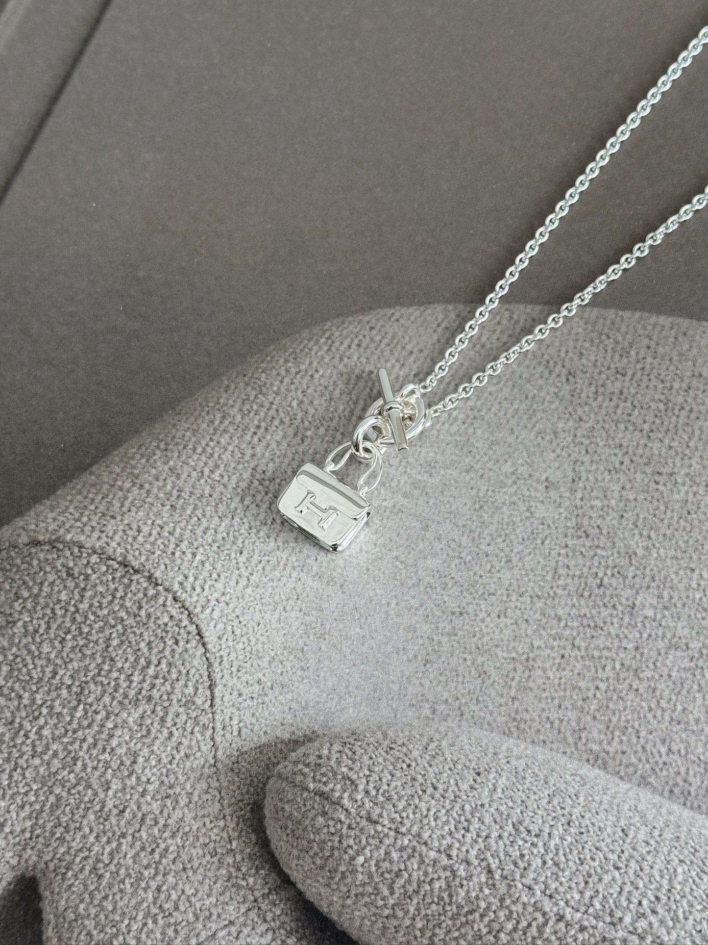 Hermès | Amulettes Constance Necklace 康康包全銀925項鍊