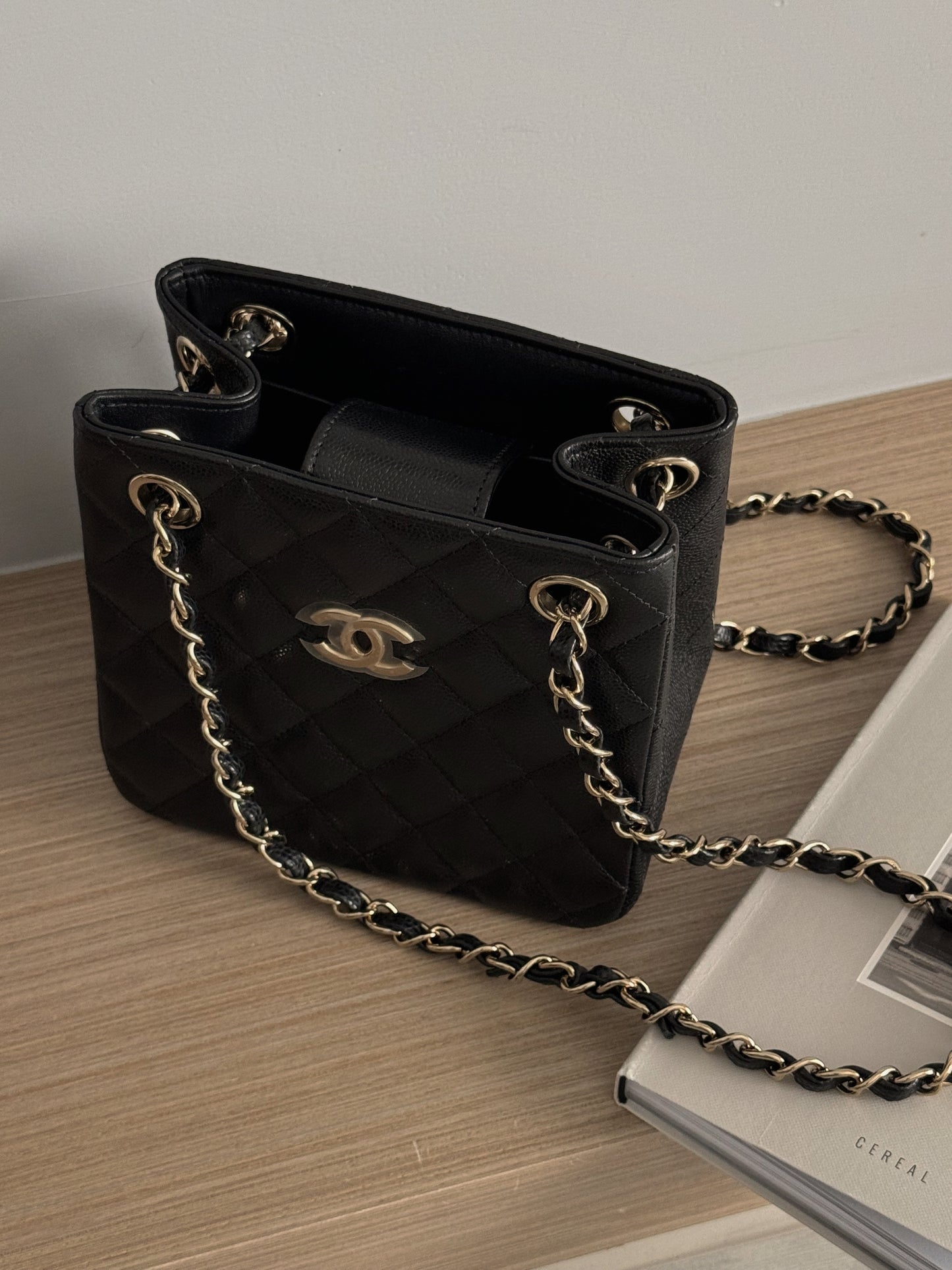 Chanel Mini Tote 黑色 荔枝牛皮 水桶包