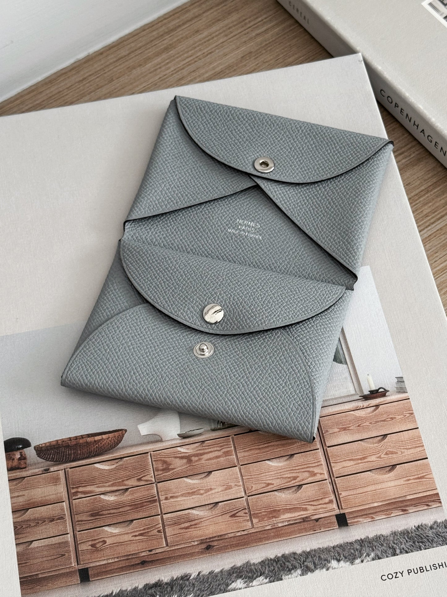 Hermès | Calvi Duo 木偶灰P0