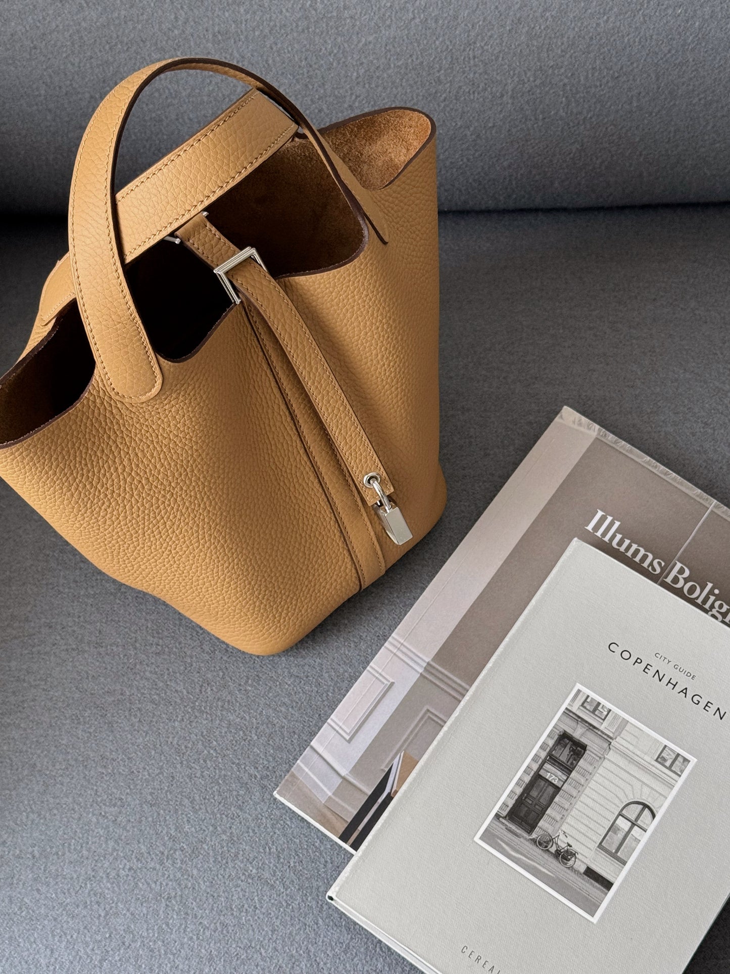 Hermès | Picotin 18 餅乾色 銀釦