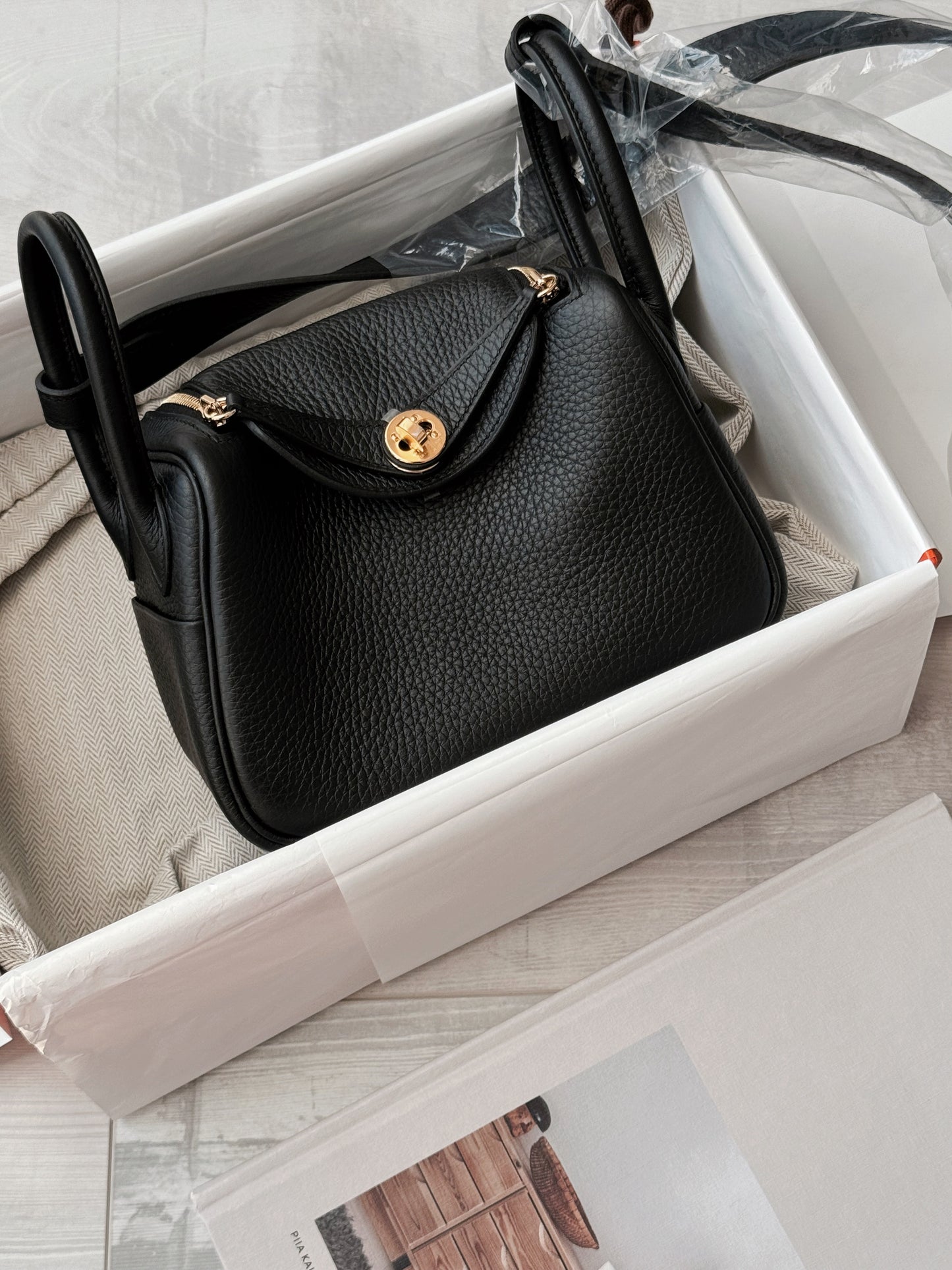 Hermès Mini Lindy II 黑色金釦