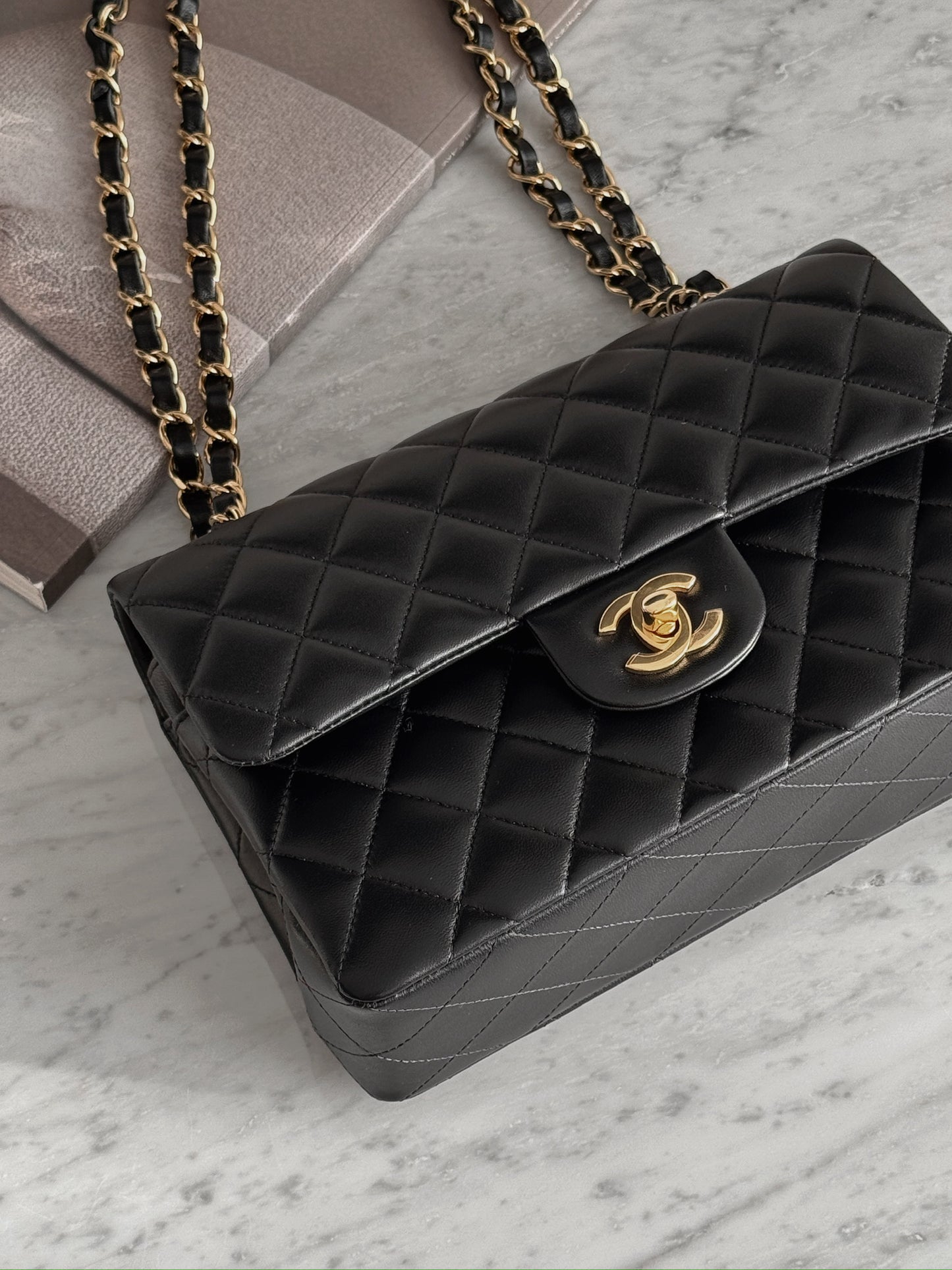 <S-99成新> Chanel | CF23 黑色羊皮金釦