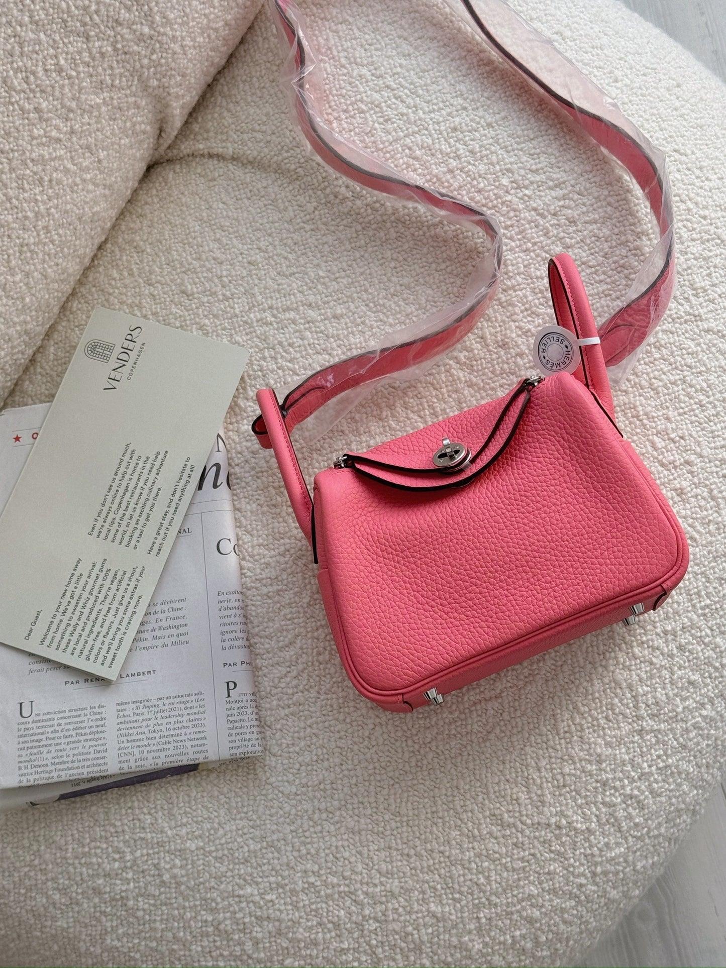 Hermès Mini Lindy II 脣膏粉銀釦