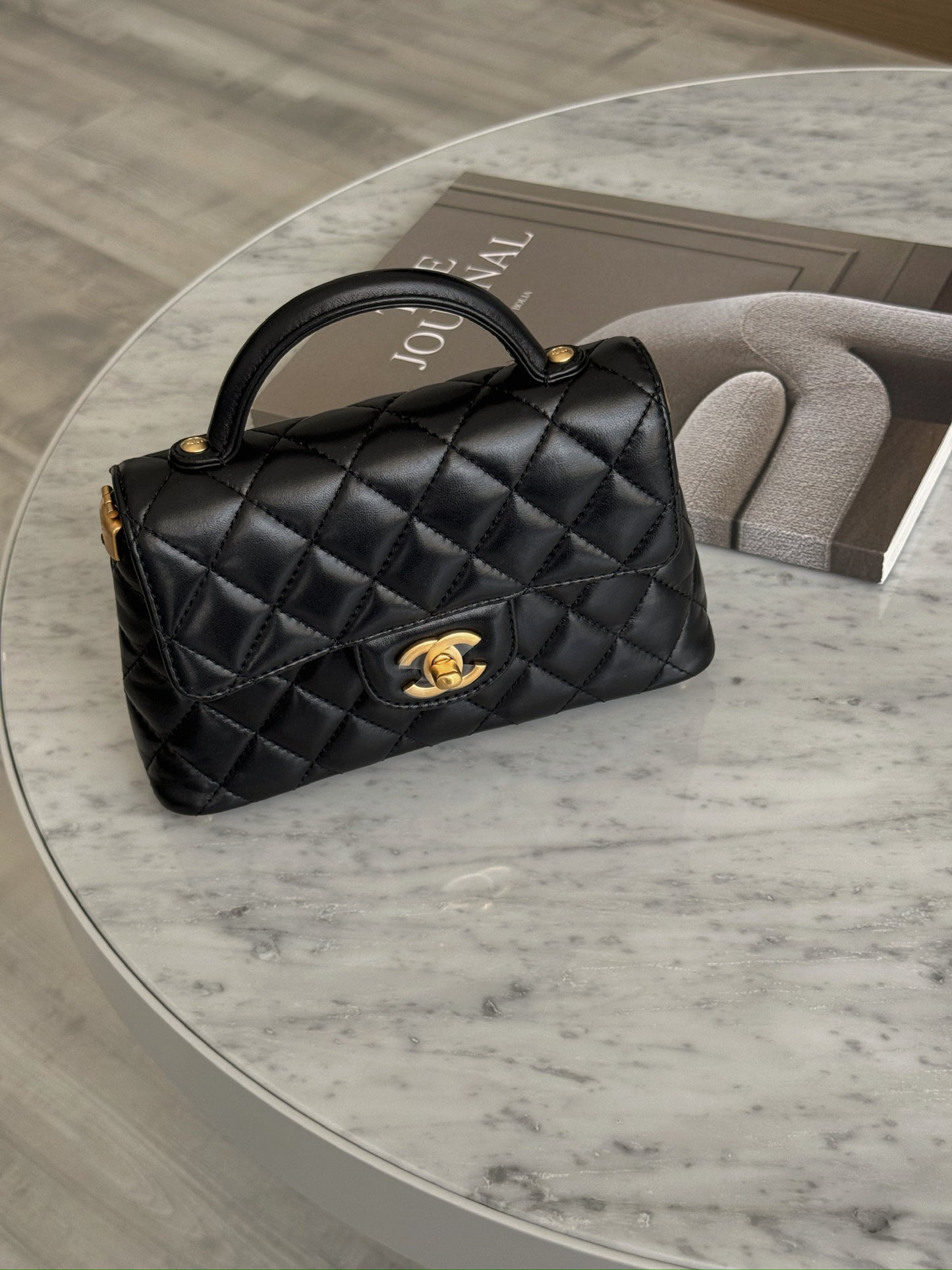 Chanel | 25P Kelly 手柄小羊皮金釦