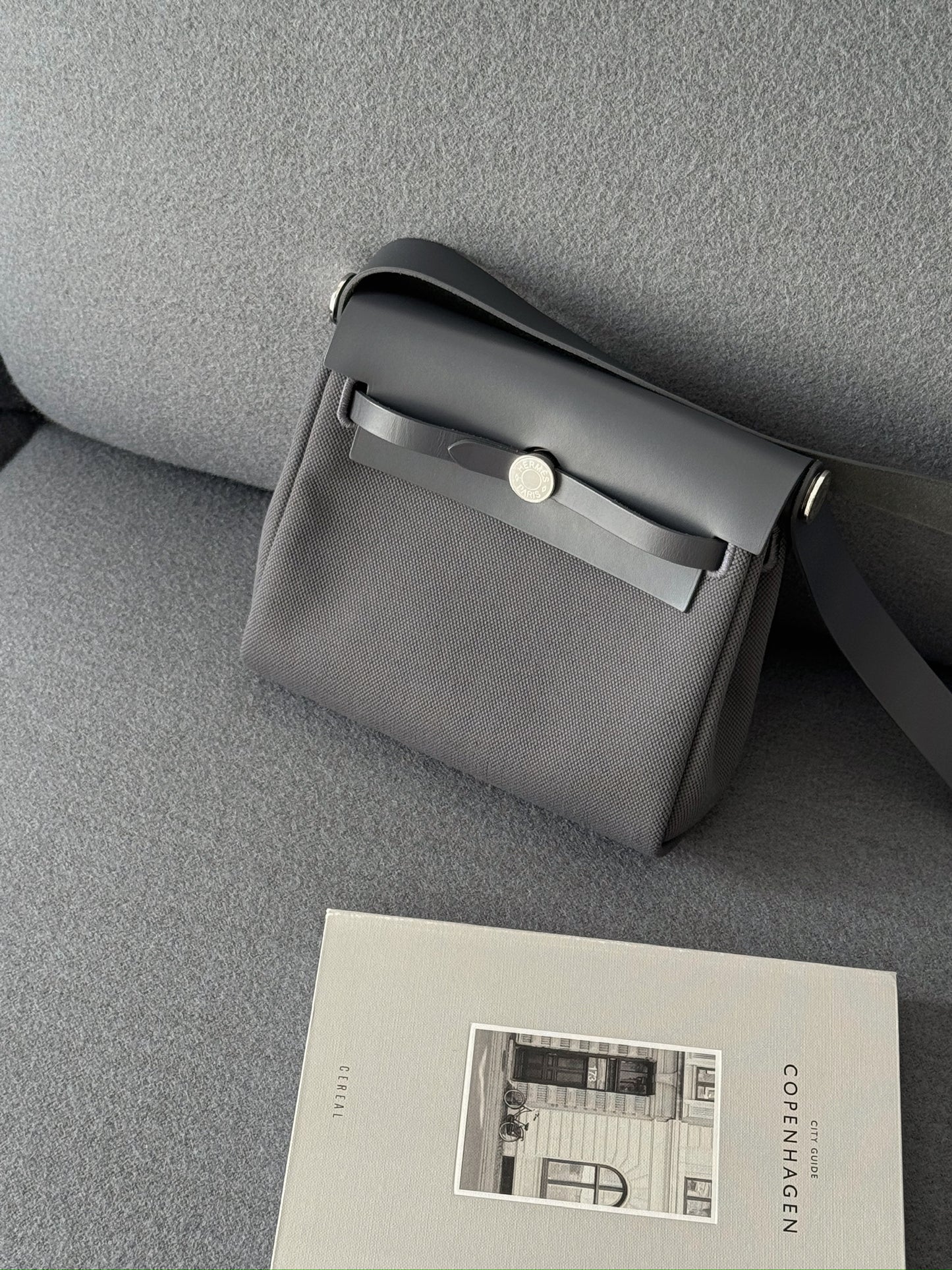 Hermès Mini Herbag 石板灰銀釦
