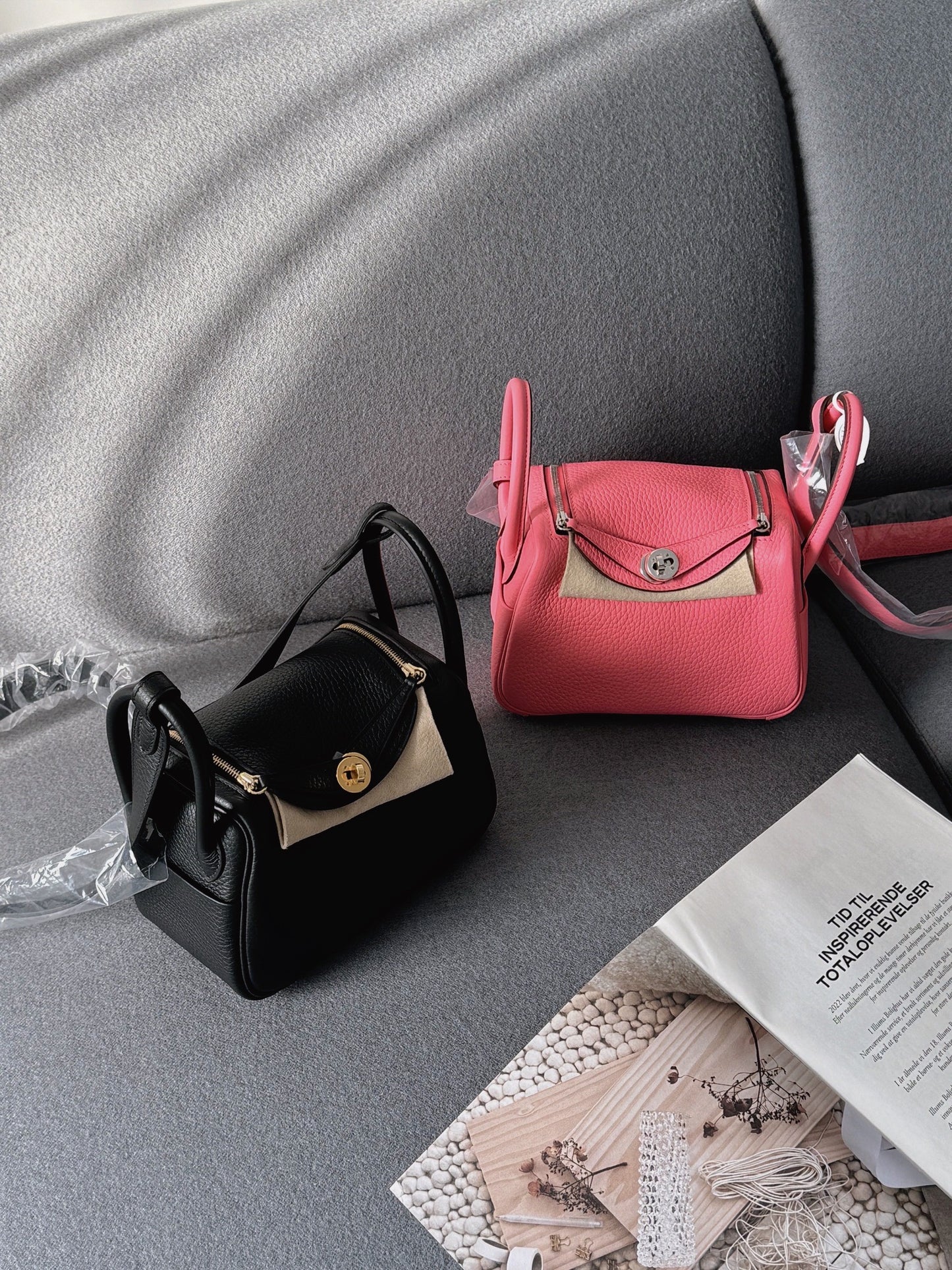 Hermès Mini Lindy II 脣膏粉銀釦
