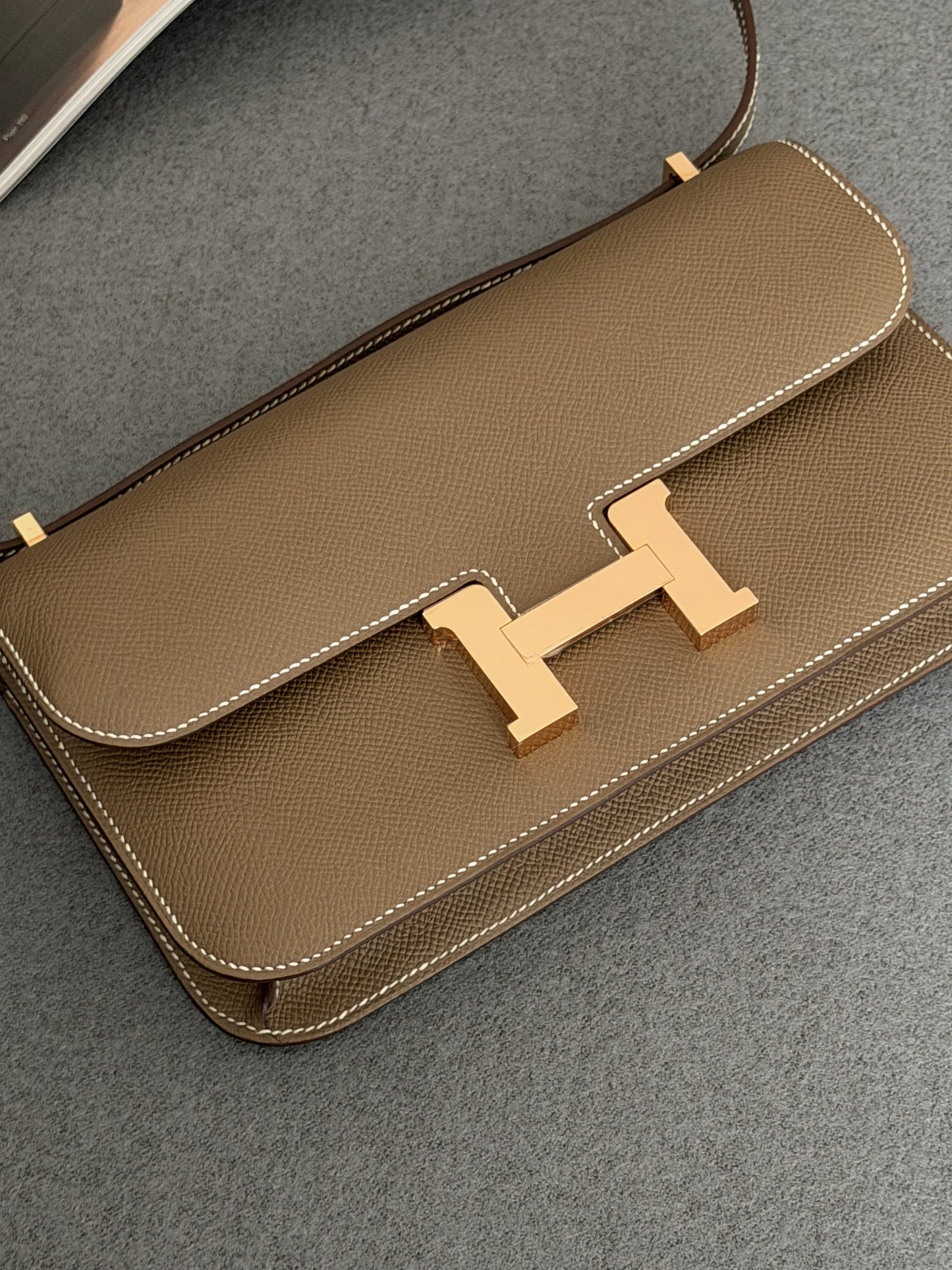 Hermès | Constance Elan 大象灰 玫瑰金釦