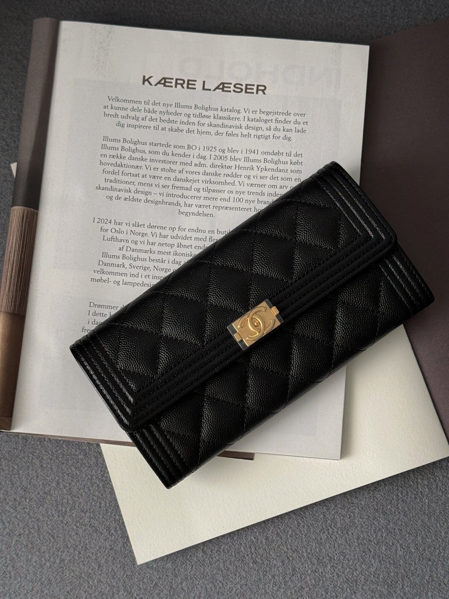 Chanel Boy 長夾 黑色金釦