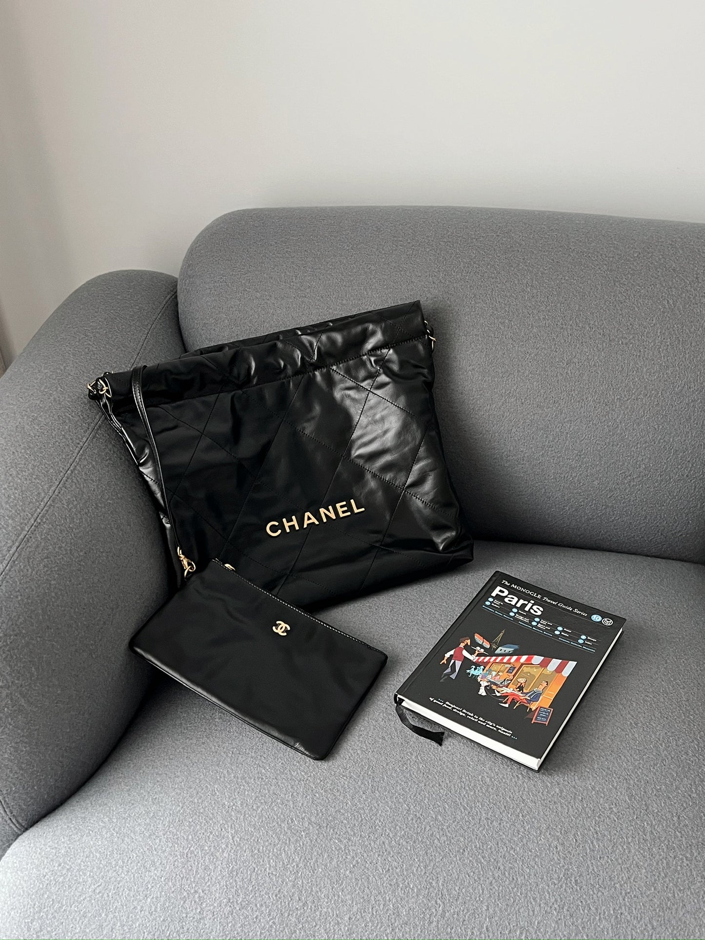 Chanel 22 Bag 小號 黑色金釦