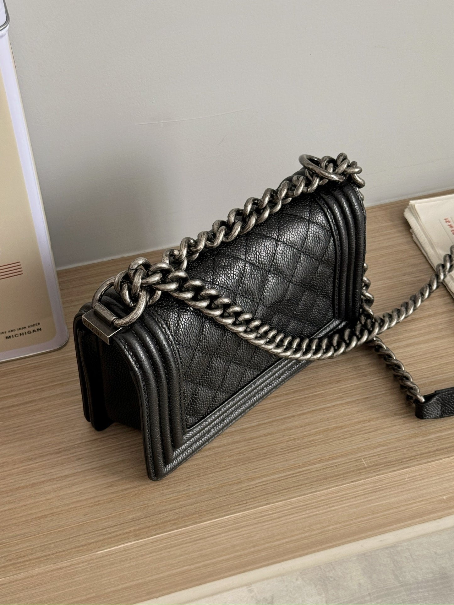 <S-99新> Chanel Boy 20 黑色 銀釦