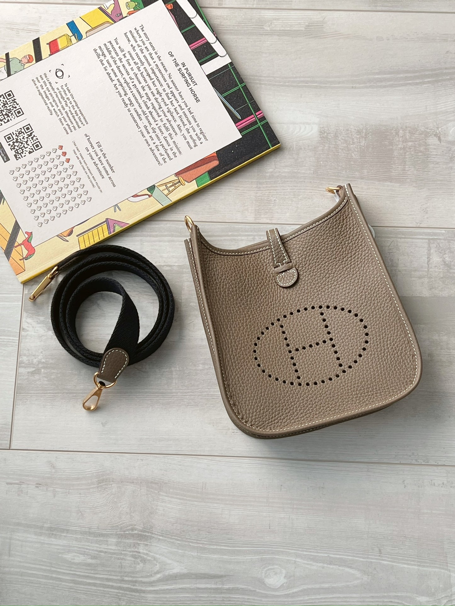 Hermès Mini Evelyne 大象灰金釦 x 深藍背帶