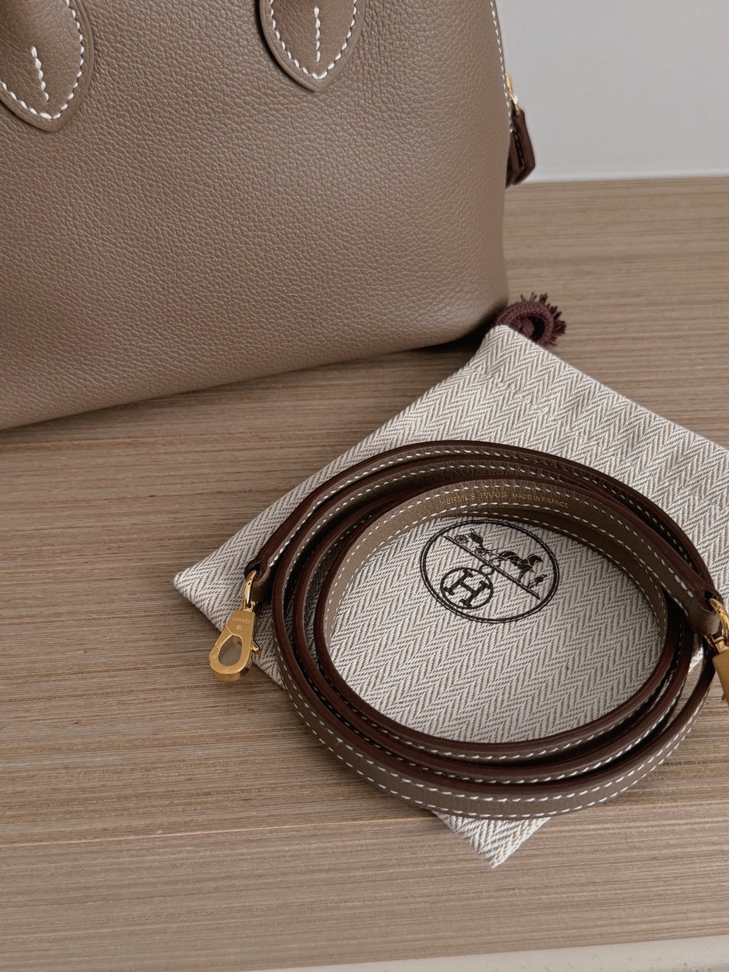 Hermès Mini Bolide 大象灰金釦