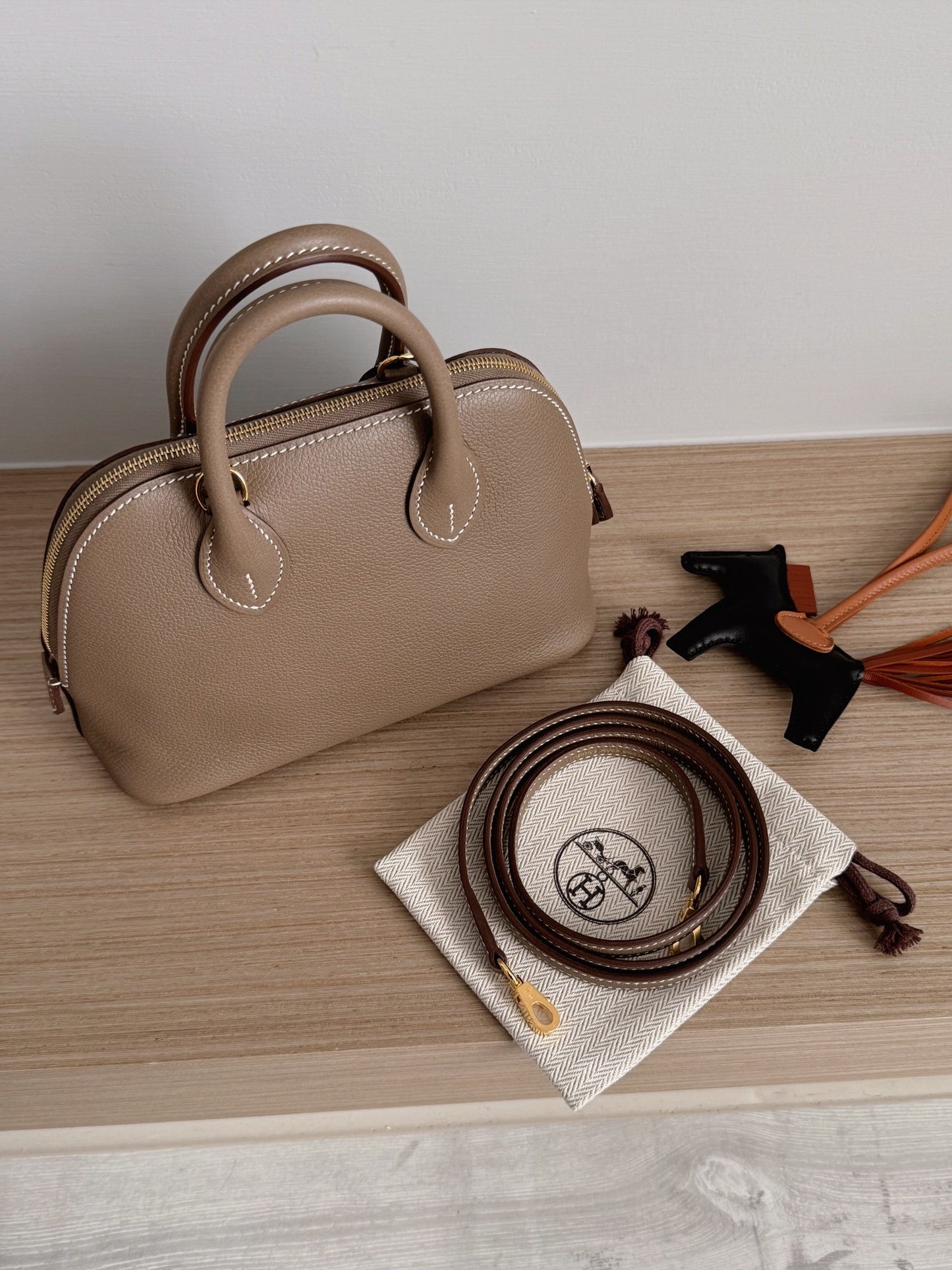 Hermès Mini Bolide 大象灰金釦