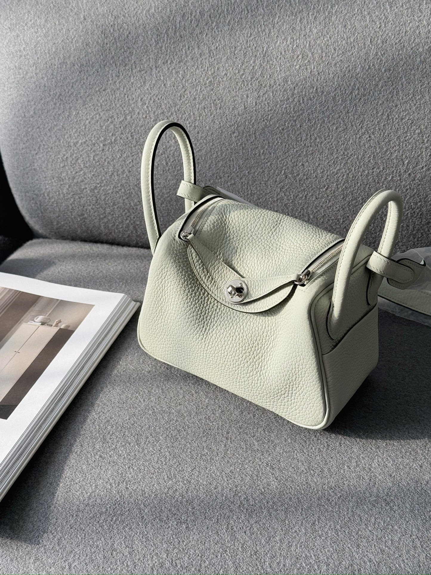 Hermès Mini Lindy 水晶灰銀釦