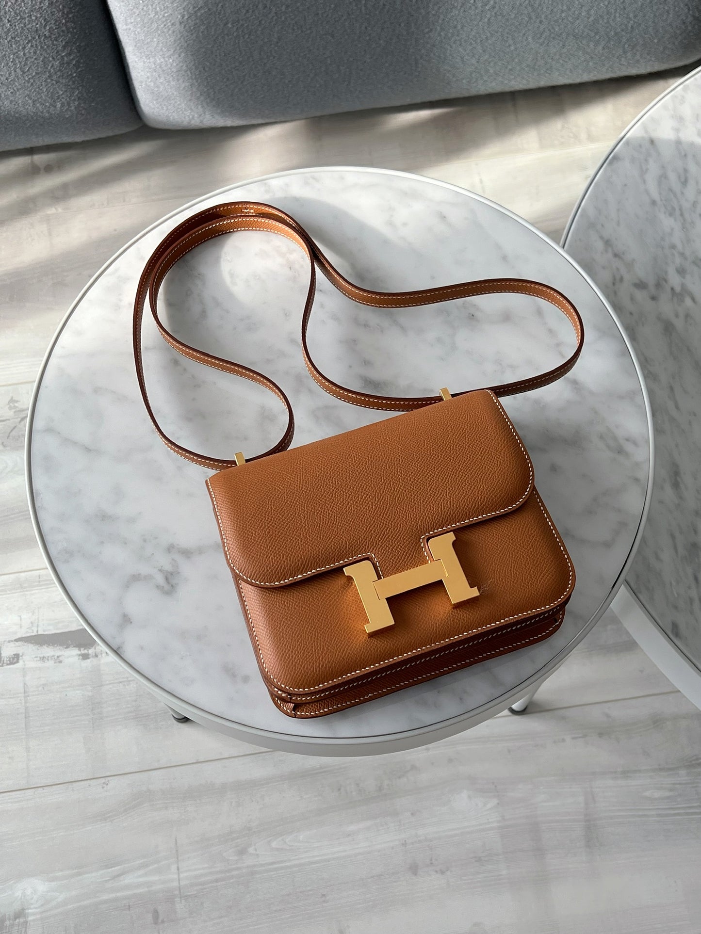 Hermès Mini Constance 19 金棕金釦