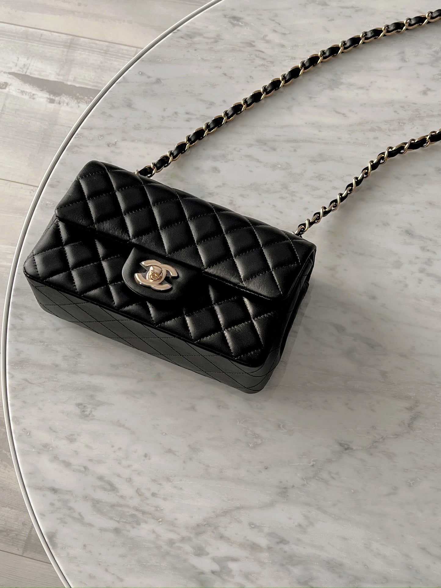 Chanel Mini CF20 黑色淡金釦