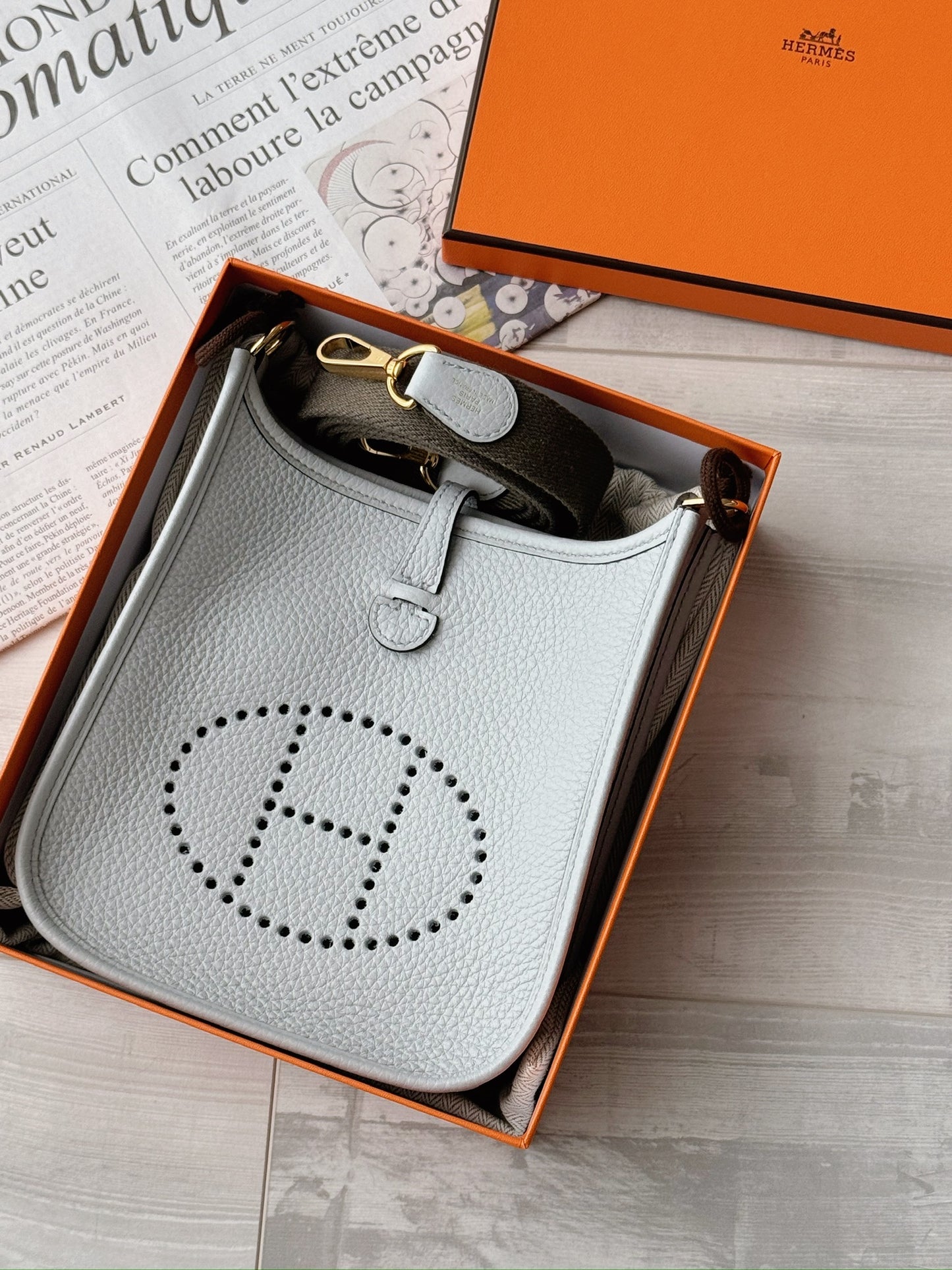 Hermès Mini Evelyne 聖杯藍金釦x錫器灰背帶
