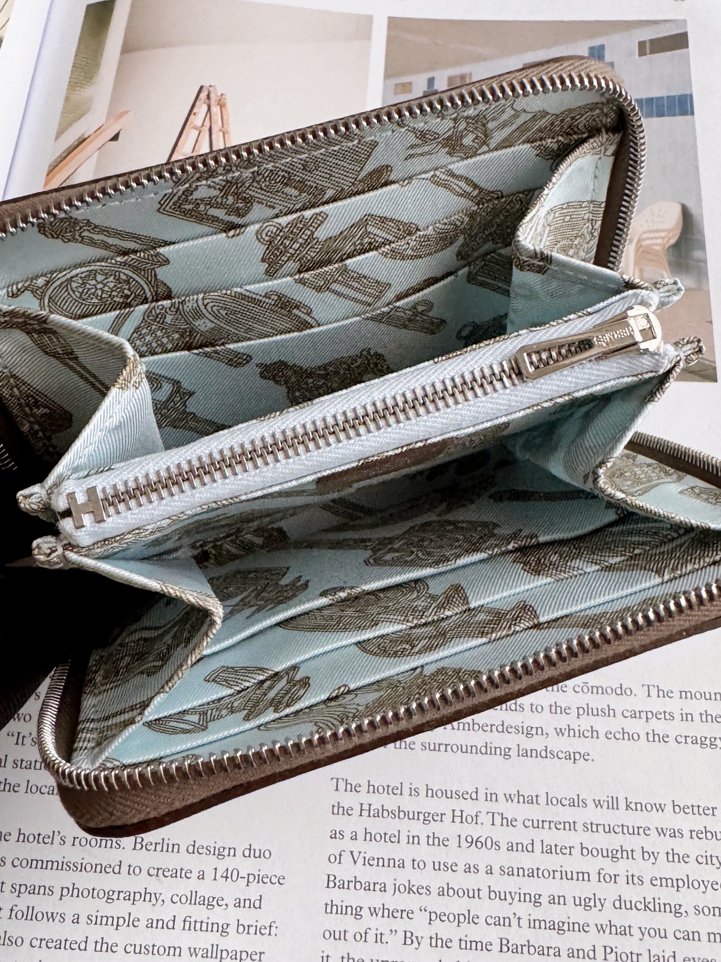 Hermès 絲巾短夾 大象灰 x 淡藍時鐘