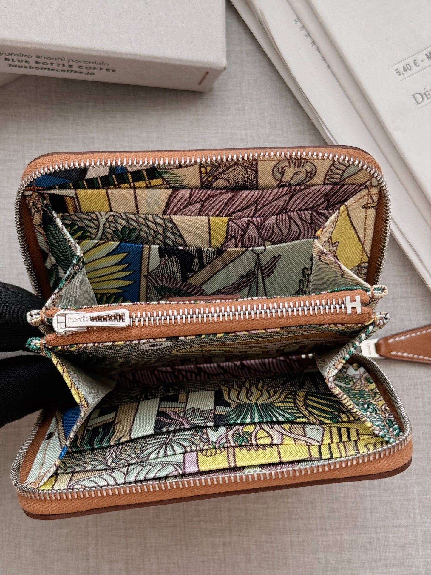 Hermès 絲巾短夾 金棕色 x 動物叢林