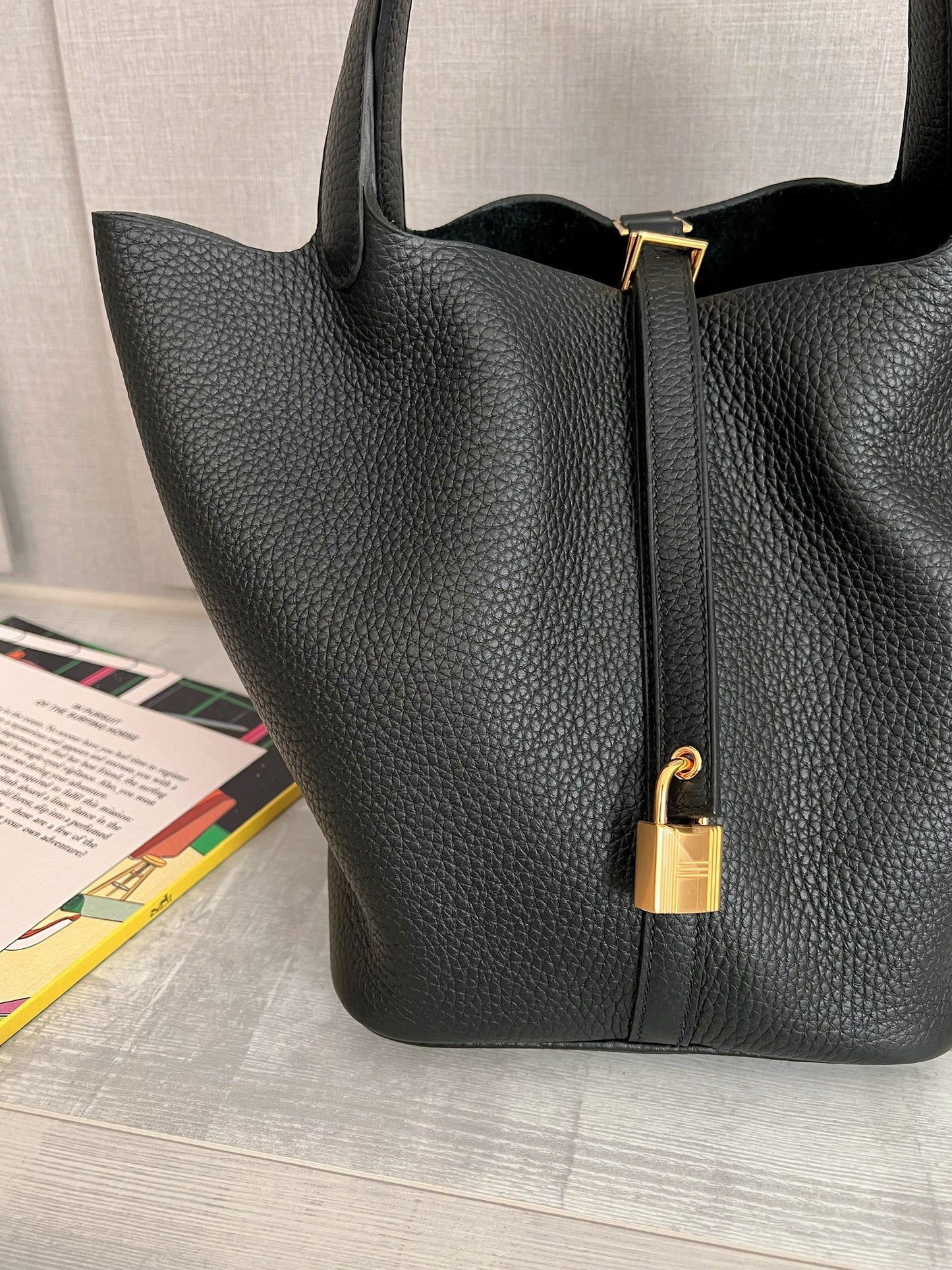 Hermès Picotin 22 黑色金釦