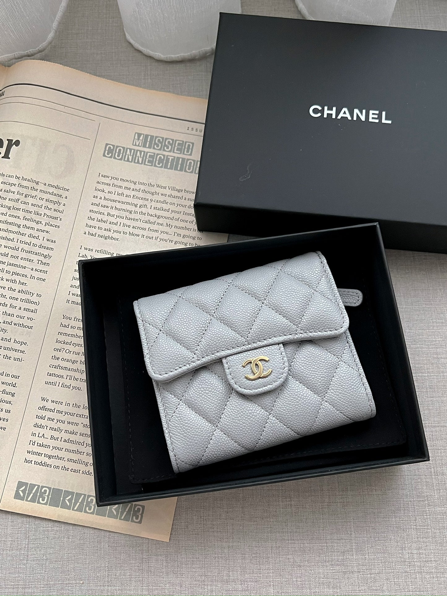 Chanel CF三折短夾 淺灰金釦