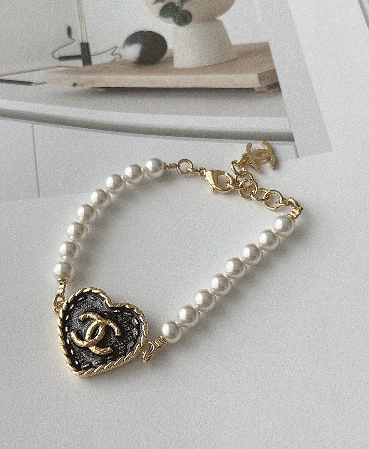 Chanel 24P 牛仔愛心珍珠手鍊