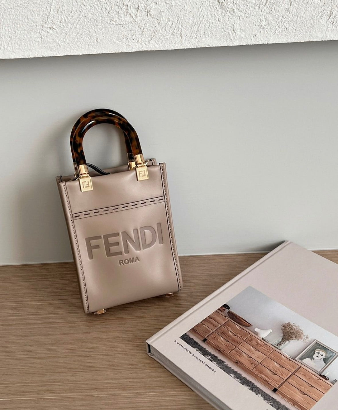 Fendi Mini Tote 奶茶色玳瑁手柄包