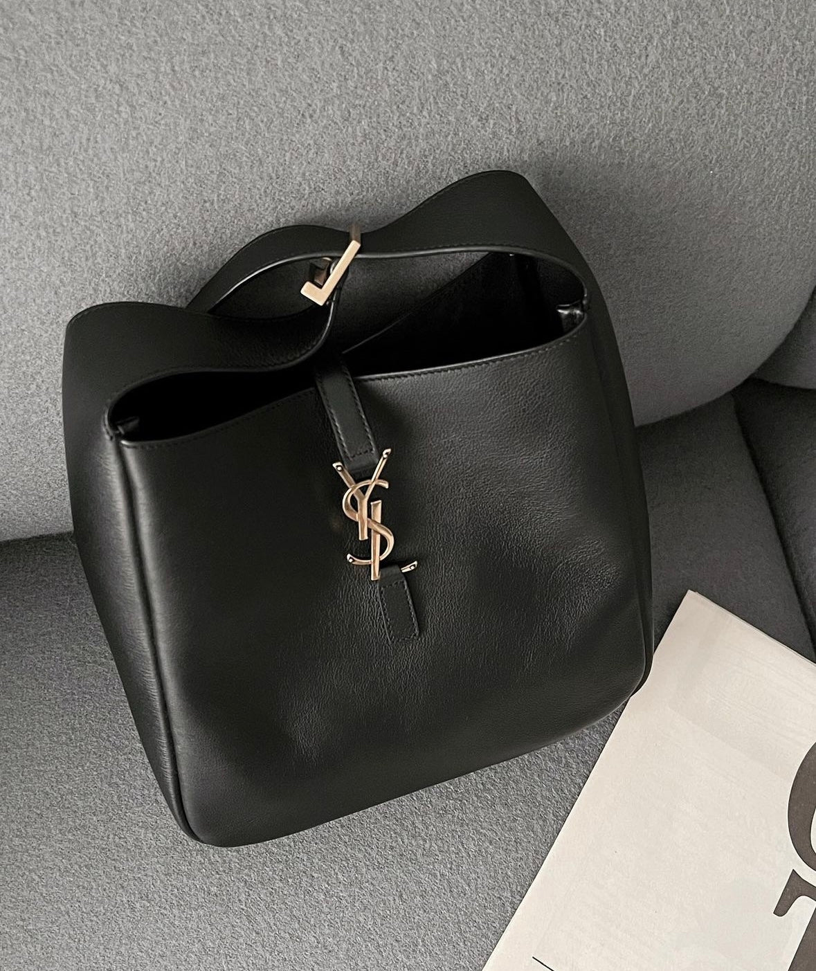 YSL LE5 À7 Hobo Small