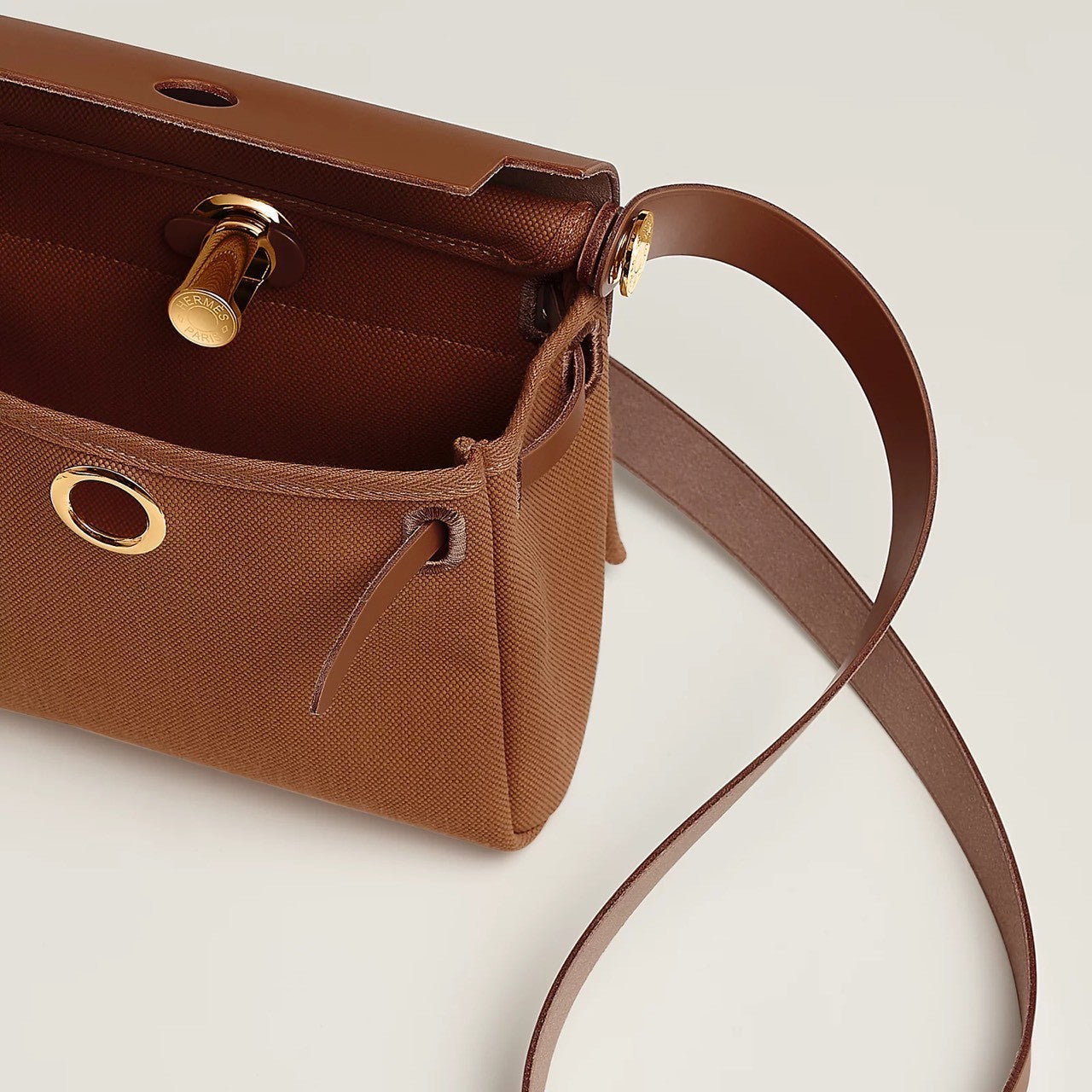 Hermés | Mini Herbag 福寶色 金釦