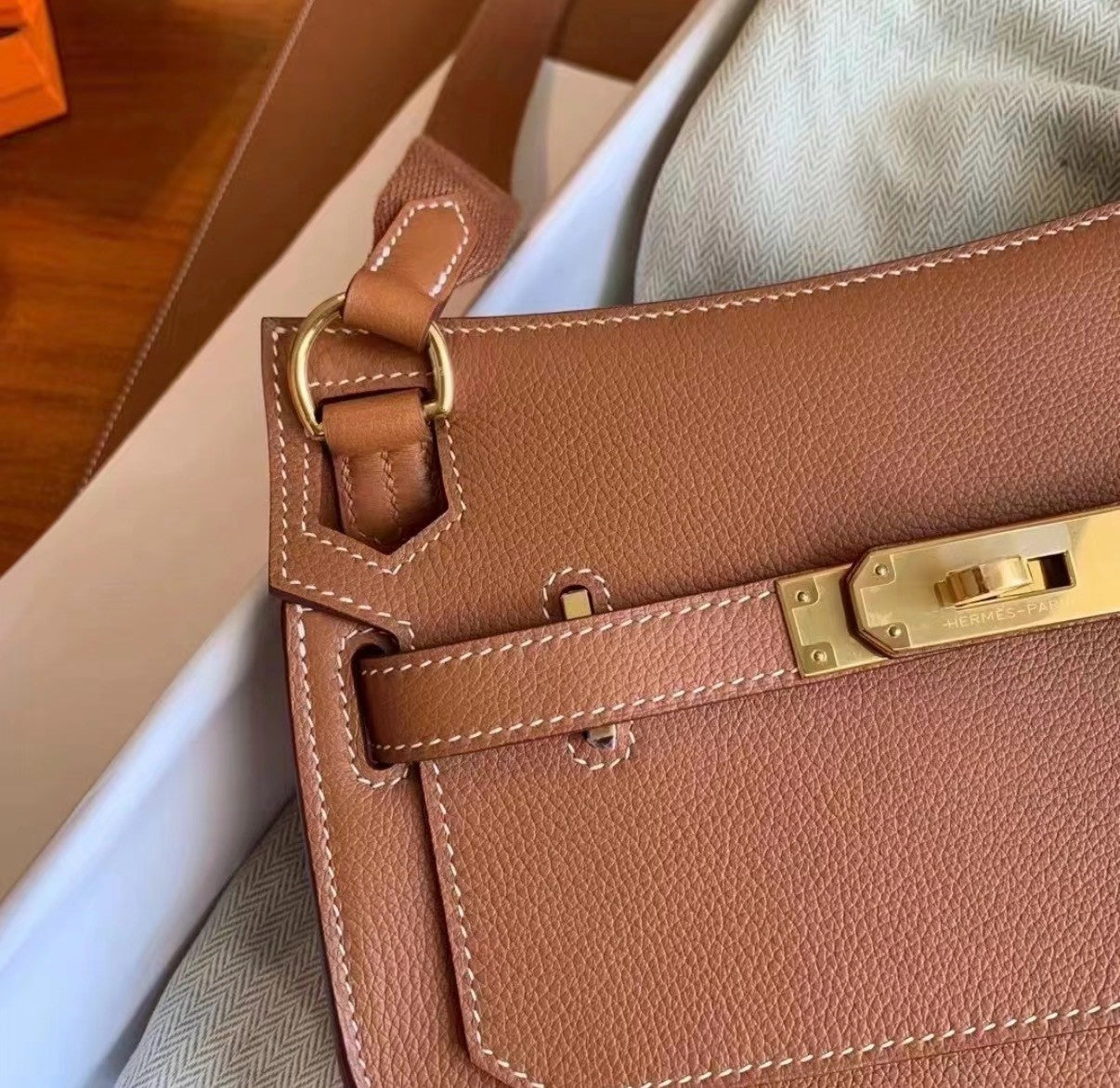 Hermès|Mini Jypsiere 金棕色 × 金釦