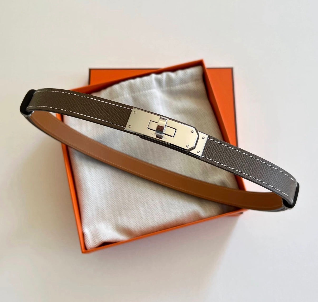 Hermès | Kelly Belt 大象灰 銀釦