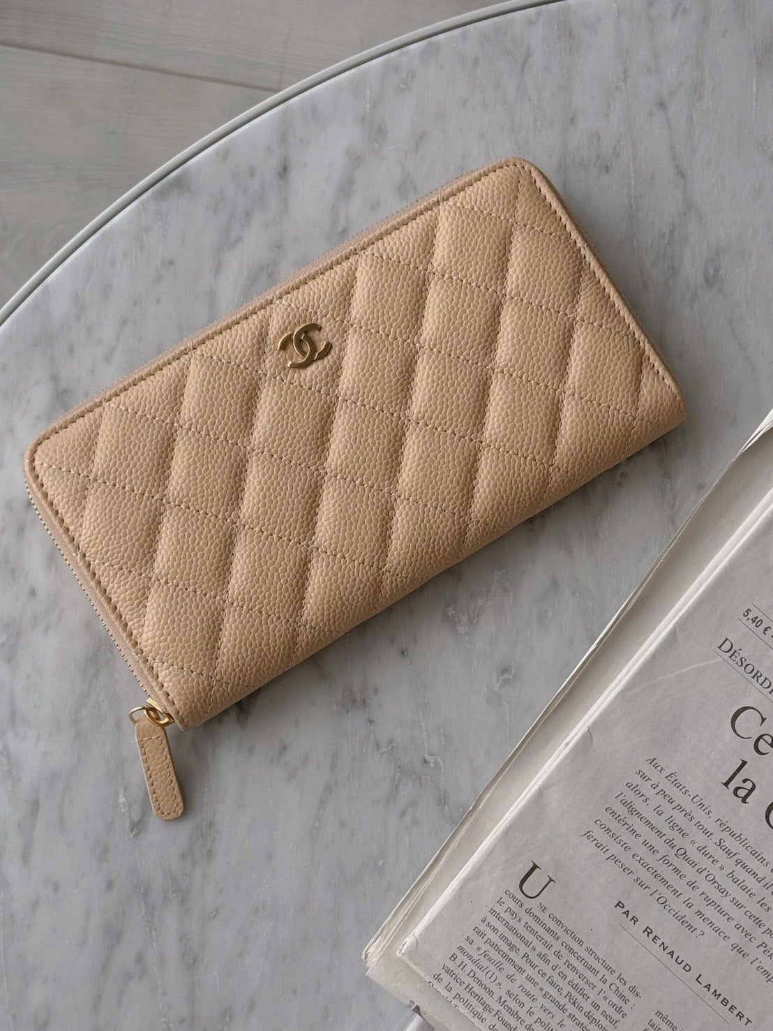 <NS-全新閒置品> Chanel 經典拉鍊長夾杏色