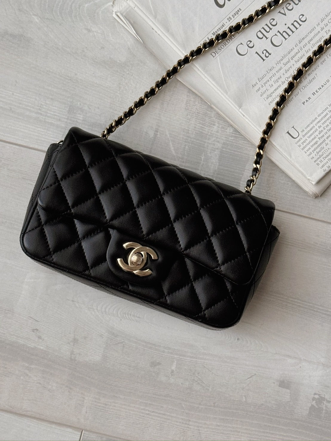 Chanel Mini CF 18cm 新款方胖黑色淡金扣