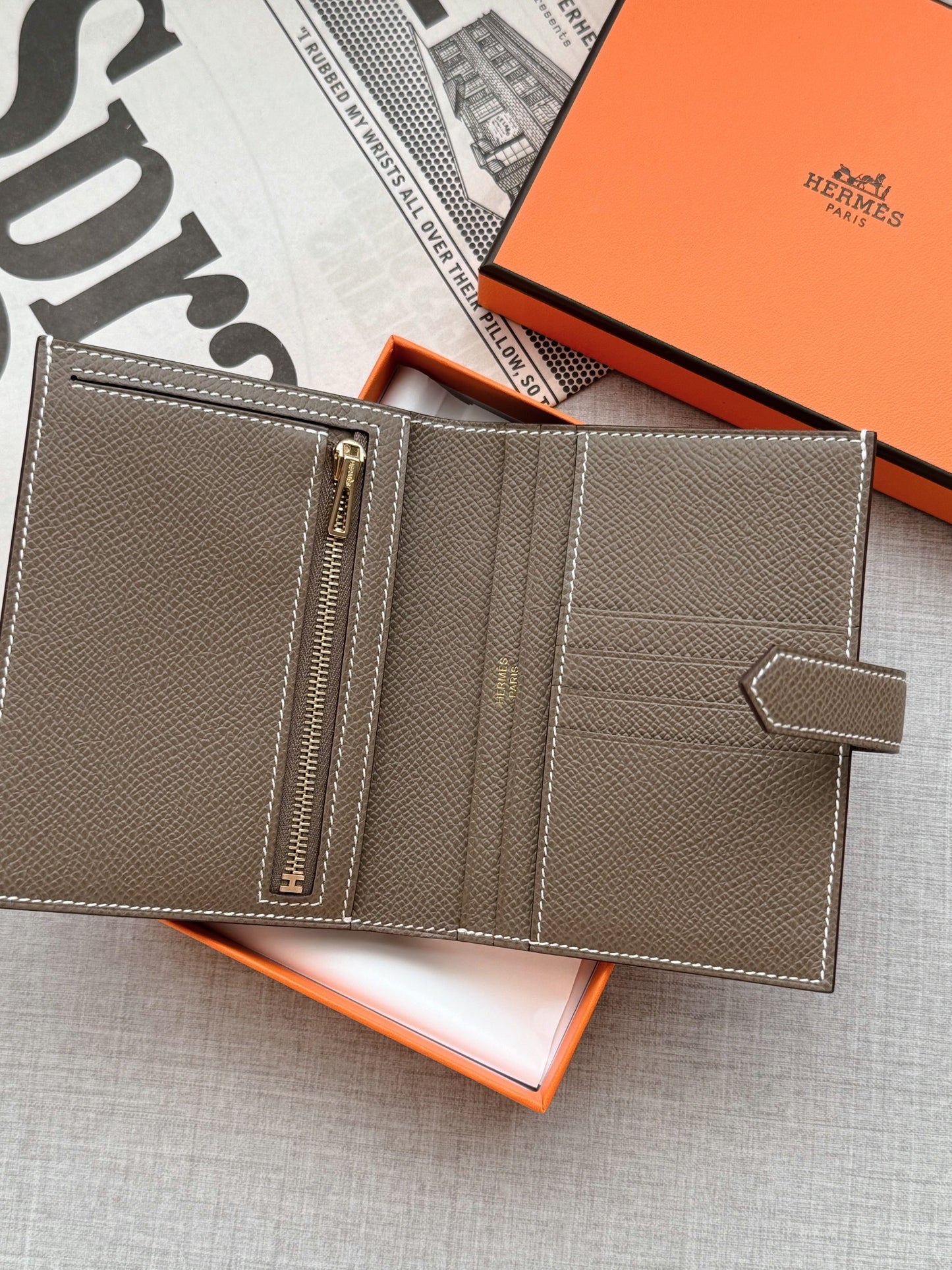 Hermès | Bearn Compact 大象灰 金釦