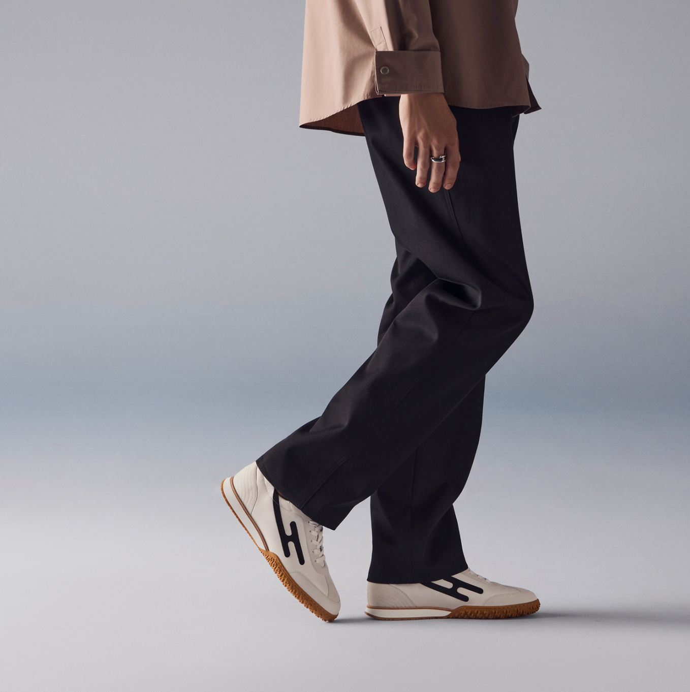 Hermès | Jet Sneaker 男士德訓鞋 白色 x 黑色