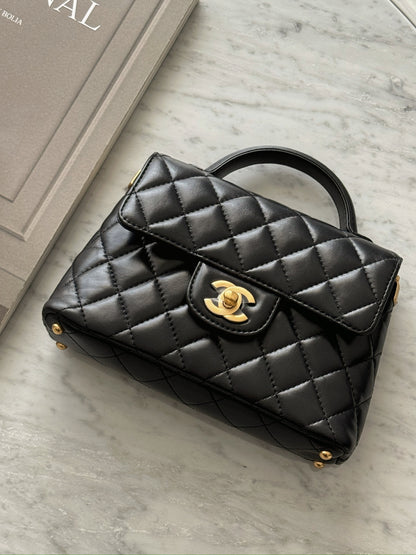 Chanel | 25P Kelly 手柄小羊皮金釦