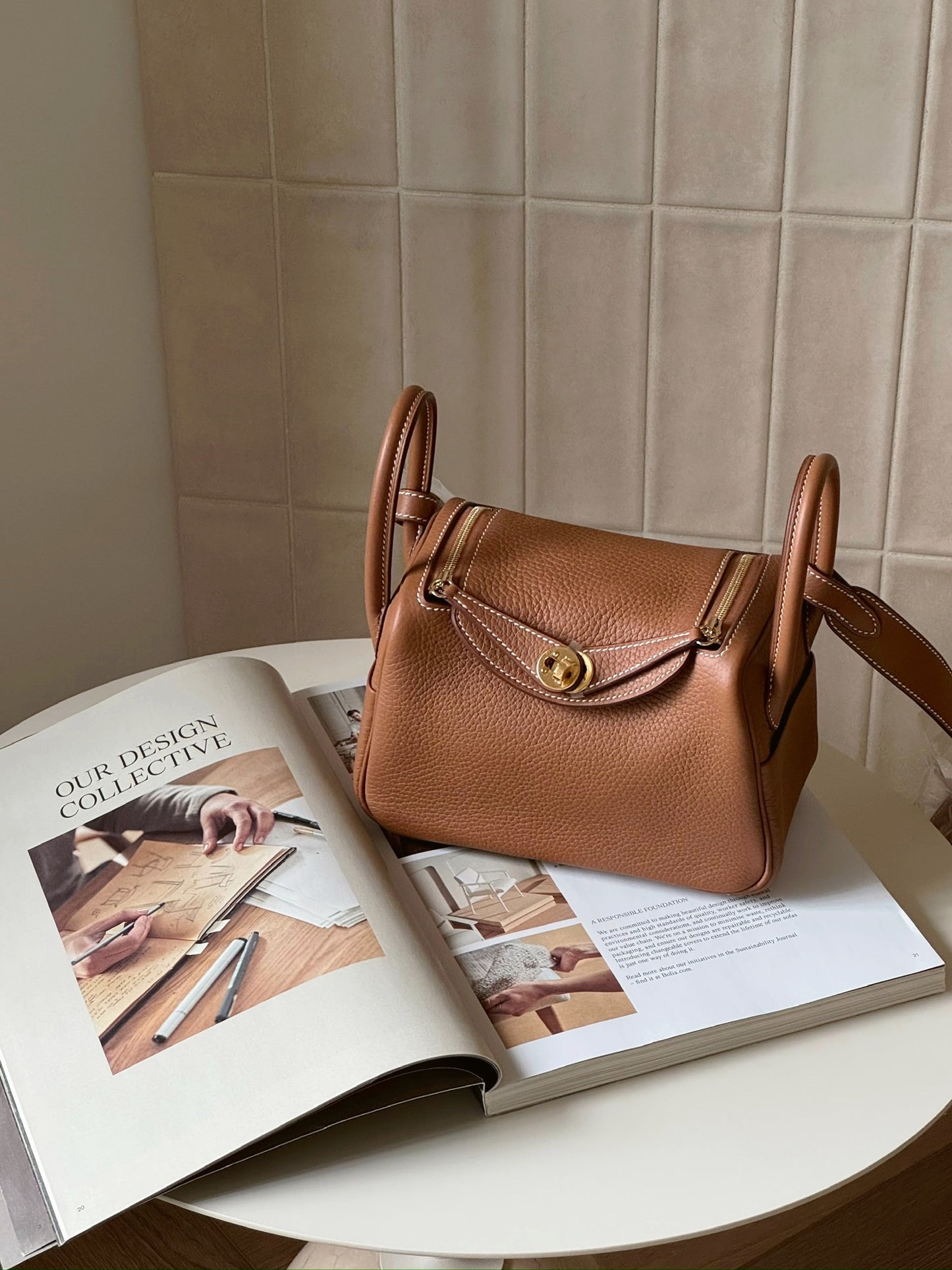 Hermès | Mini Lindy 金棕色 金釦