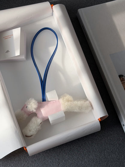 Hermès | Budy小狗 戀愛粉 x 法國藍