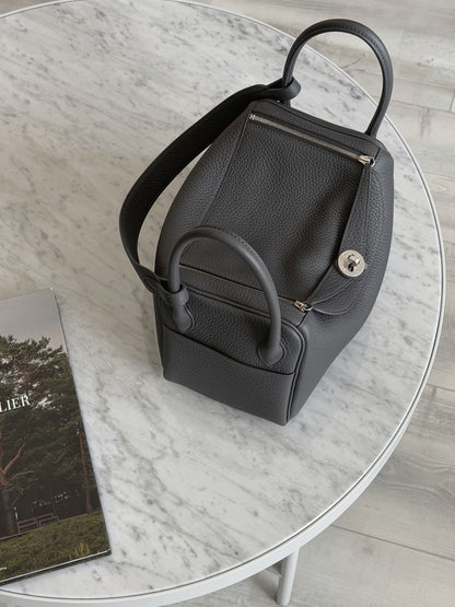 Hermès | Lindy 26 石板灰 銀釦 TC