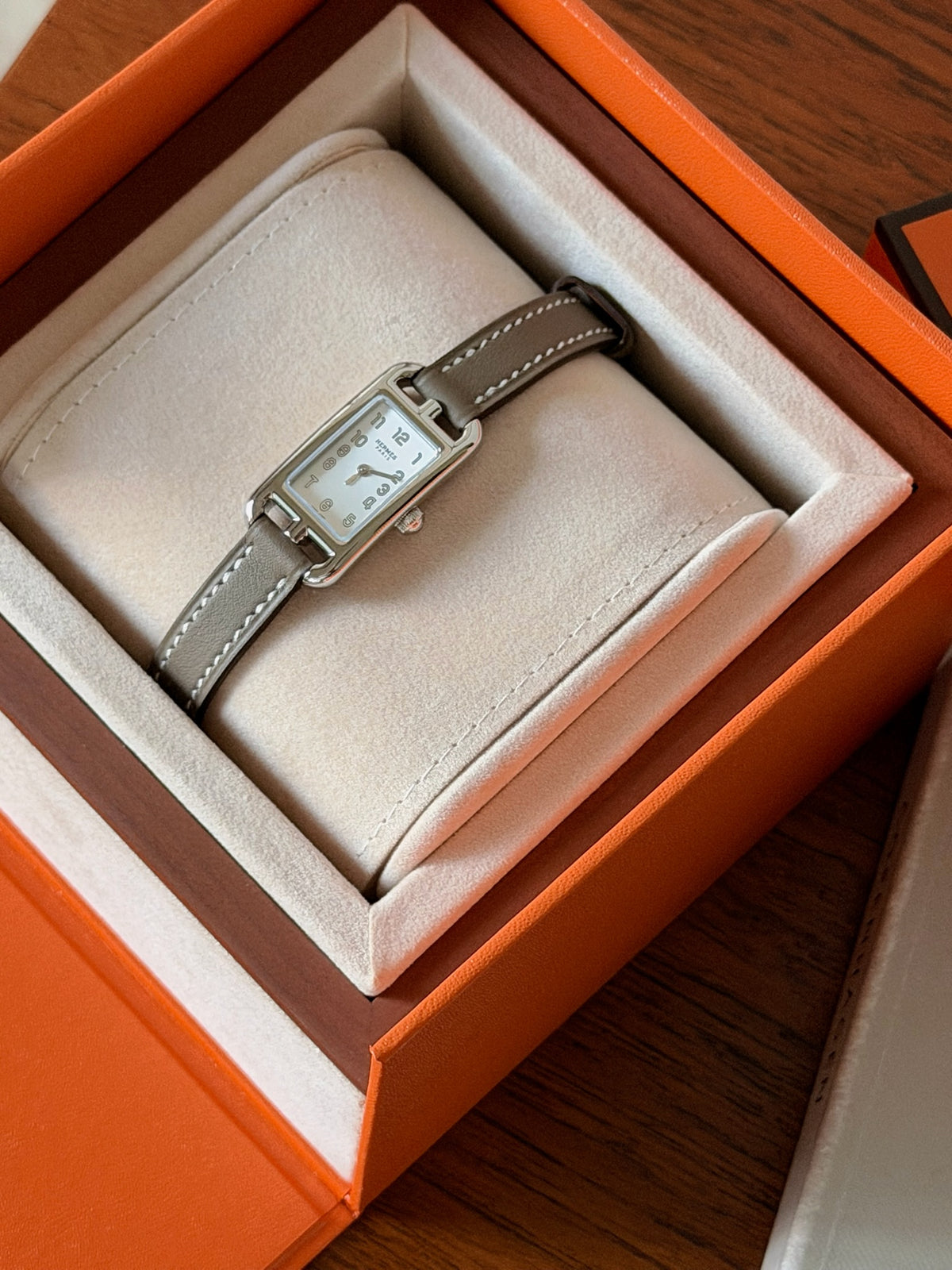 Hermès｜Nantucket 手錶 大象灰