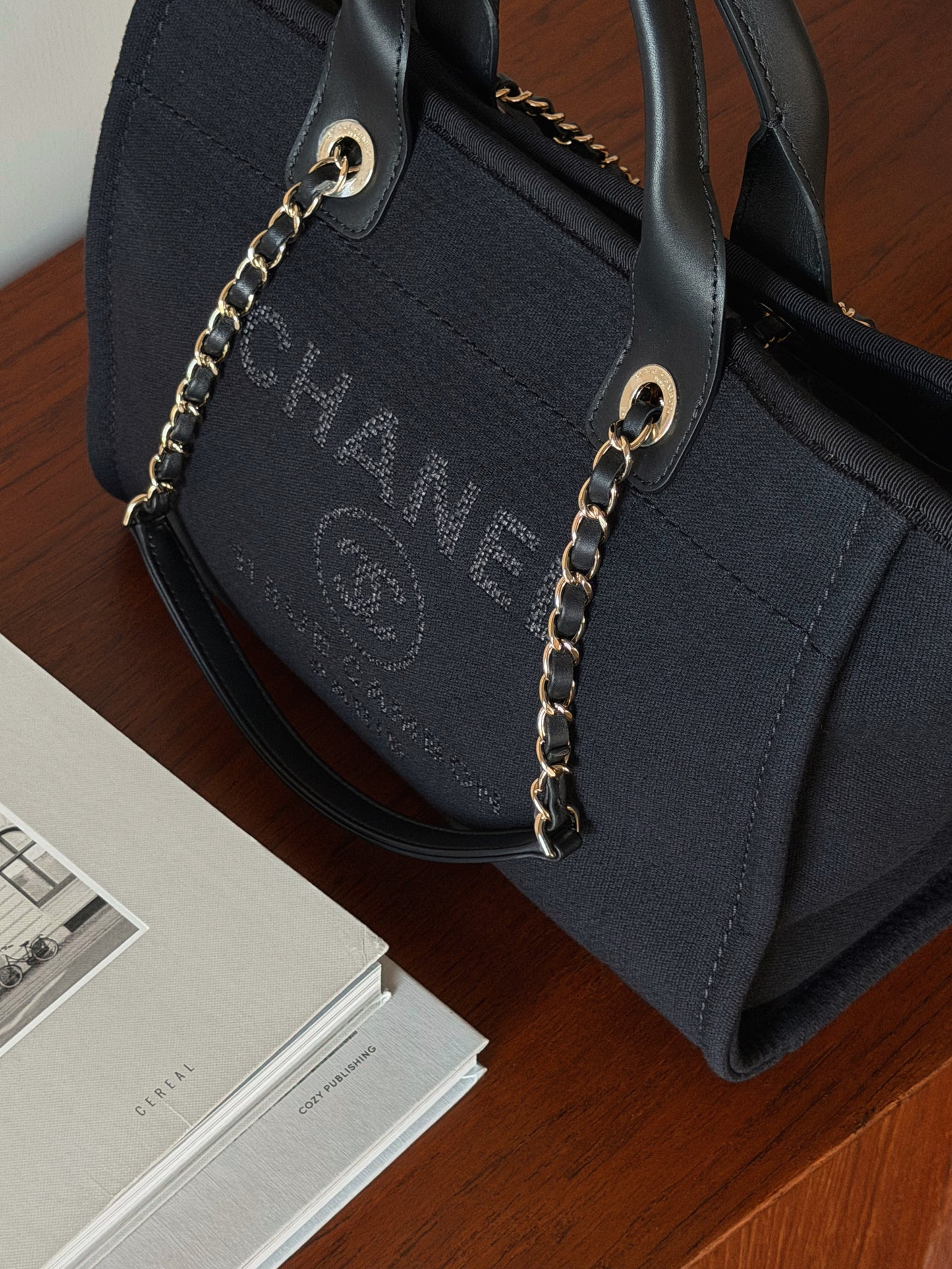 Chanel 編織沙灘包 黑色 Small