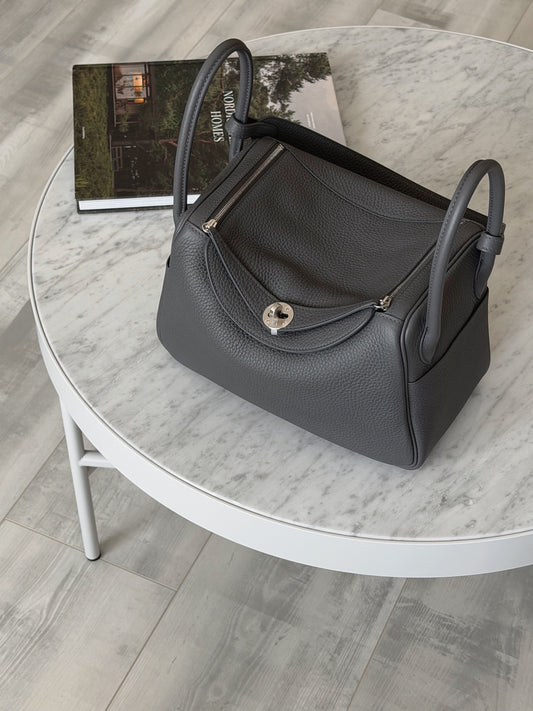 Hermès | Lindy 26 石板灰 銀釦 TC